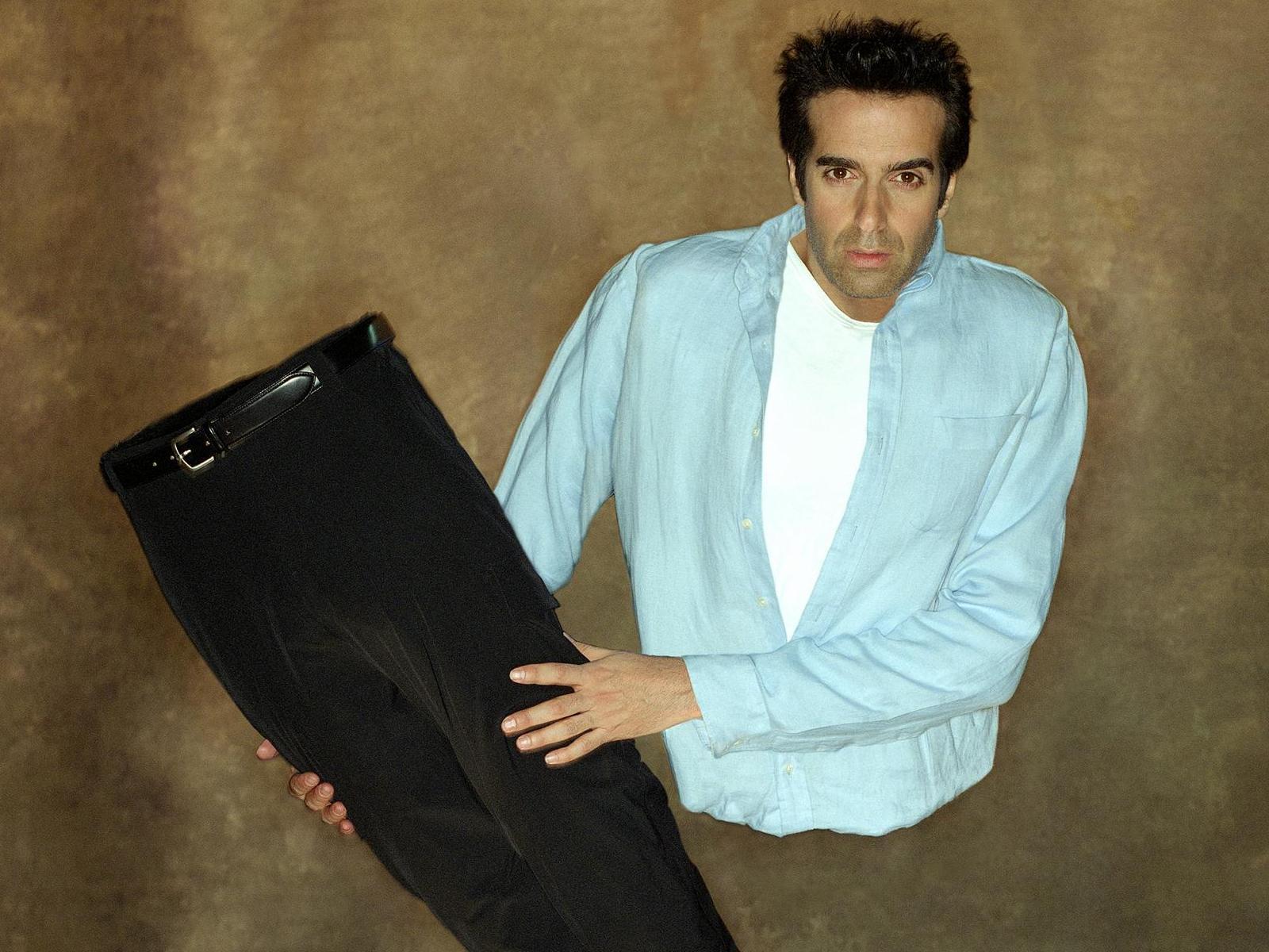 1600x1200 David Copperfield Wallpaper