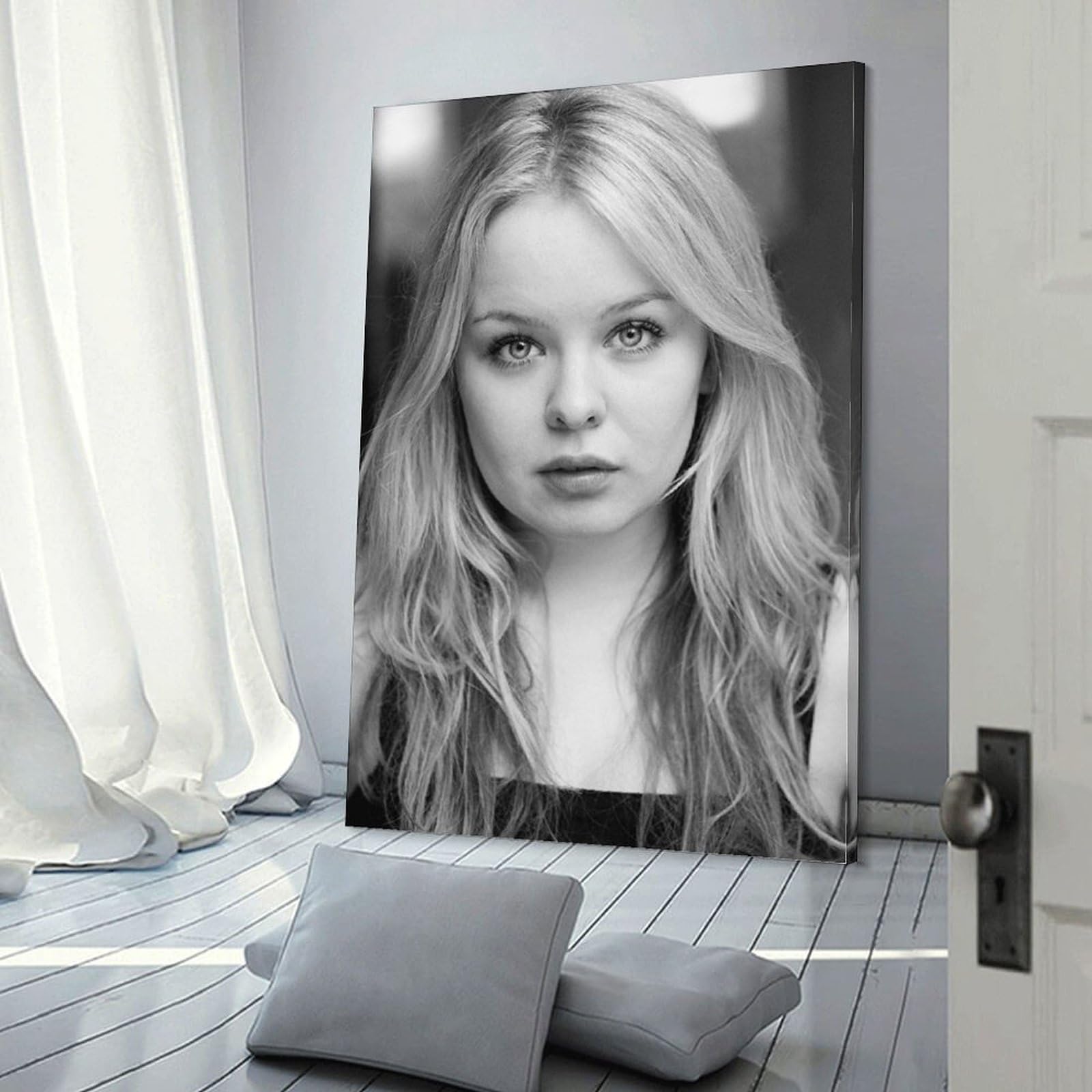 1600x1600 Poster Nicola Coughlan Poster Art Wallpaper (3) Art Poster Canvas Painting Decor Wall Print Photo Gifts Home Modern Decorative Posters Framed Unframed 12x18inch(30x45cm) : Amazon.ca: Home