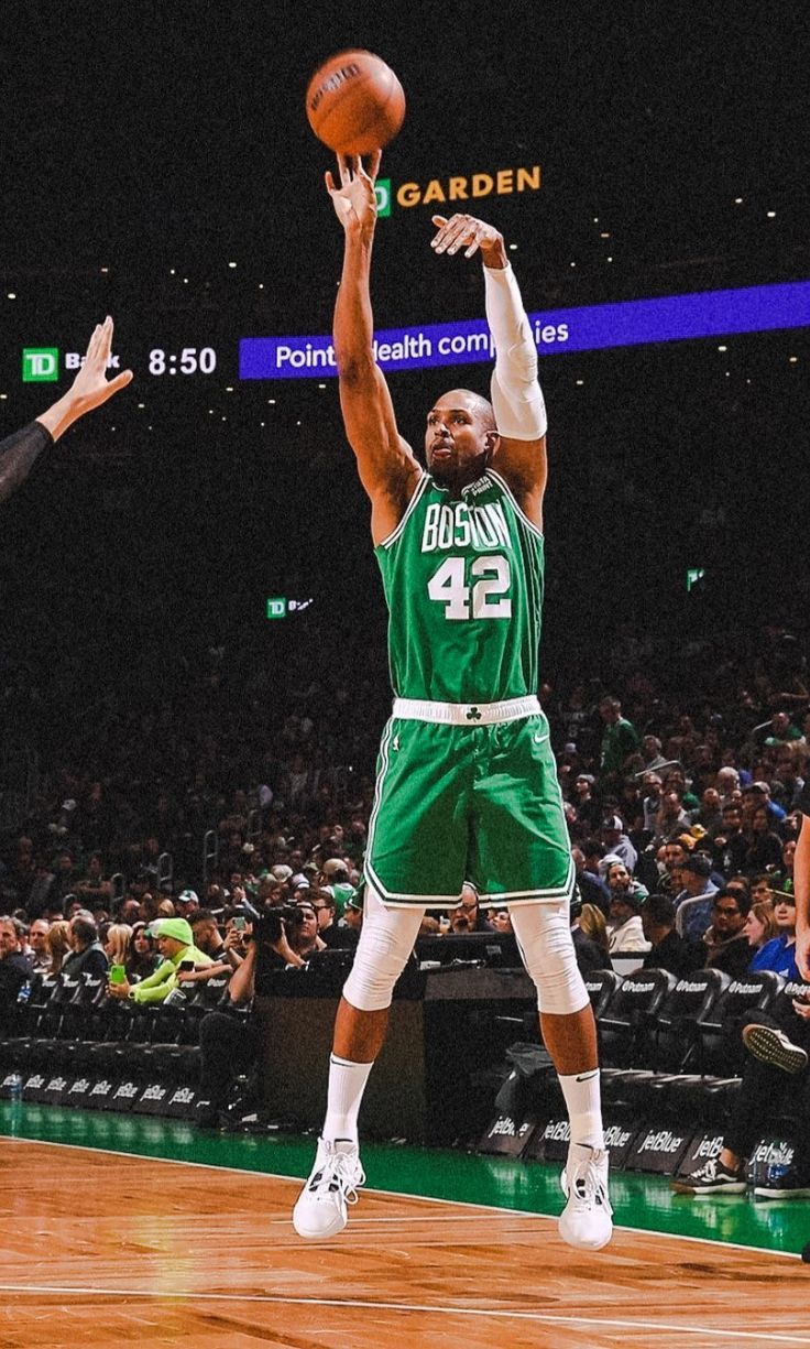 736x1225 Al Horford