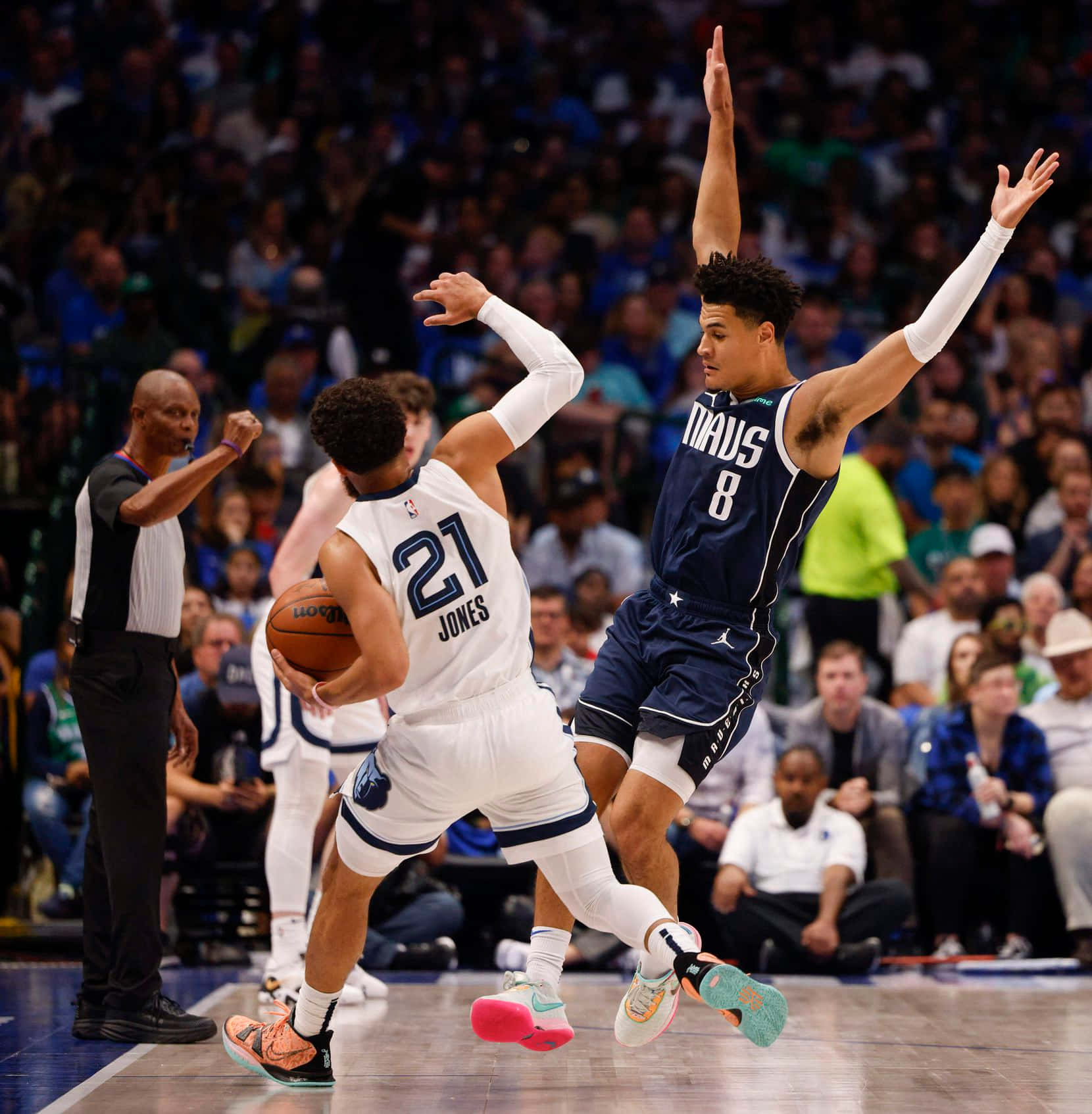 1660x1694 Download Tyus Jones And Christian Wood Wallpaper