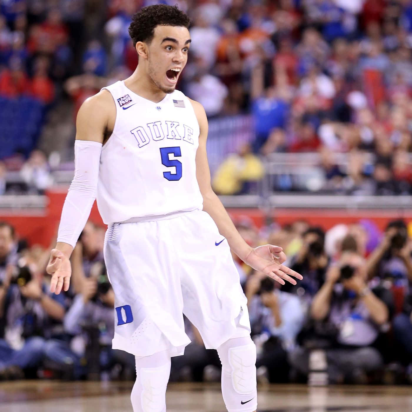 1400x1400 Download Basketball Number 5 Tyus Jones Wallpaper