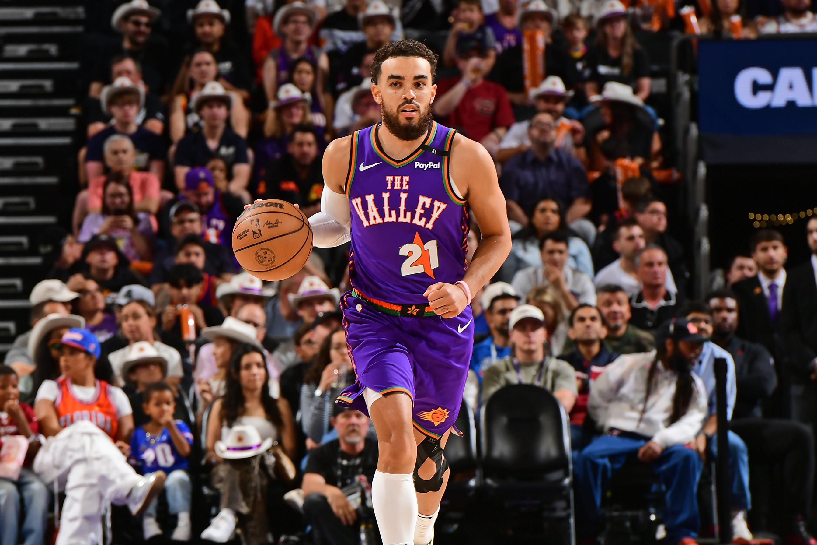 2686x1790 Tyus Jones, Magic Reportedly Agree to $7M Contract, Updated Salary Cap for 2025 NBA FA