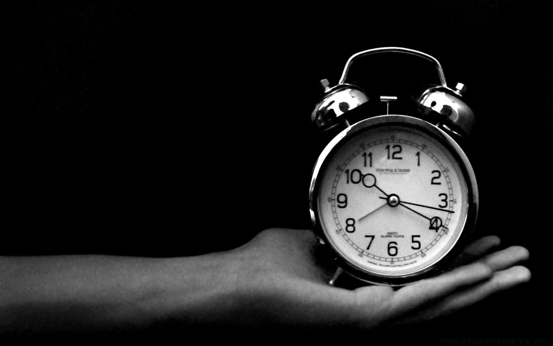 1920x1200 Old Clock Black And White