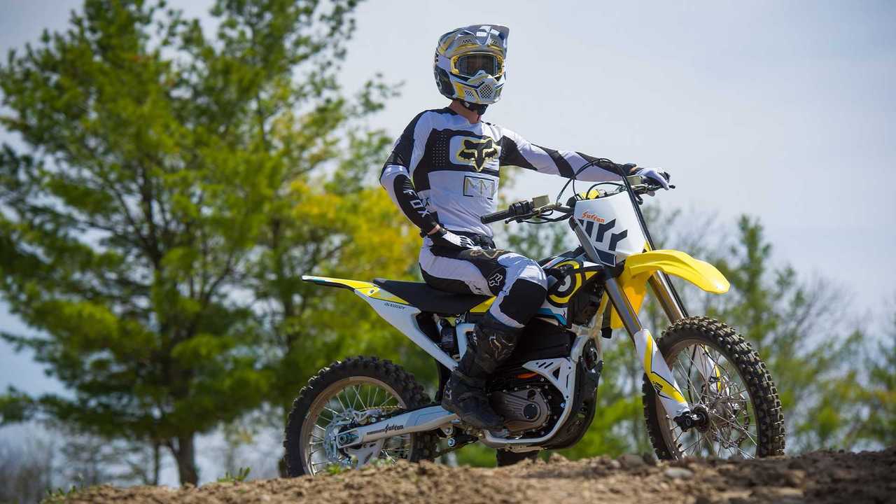 1280x720 Sur Ron Storm Bee F Charges Into North American Market