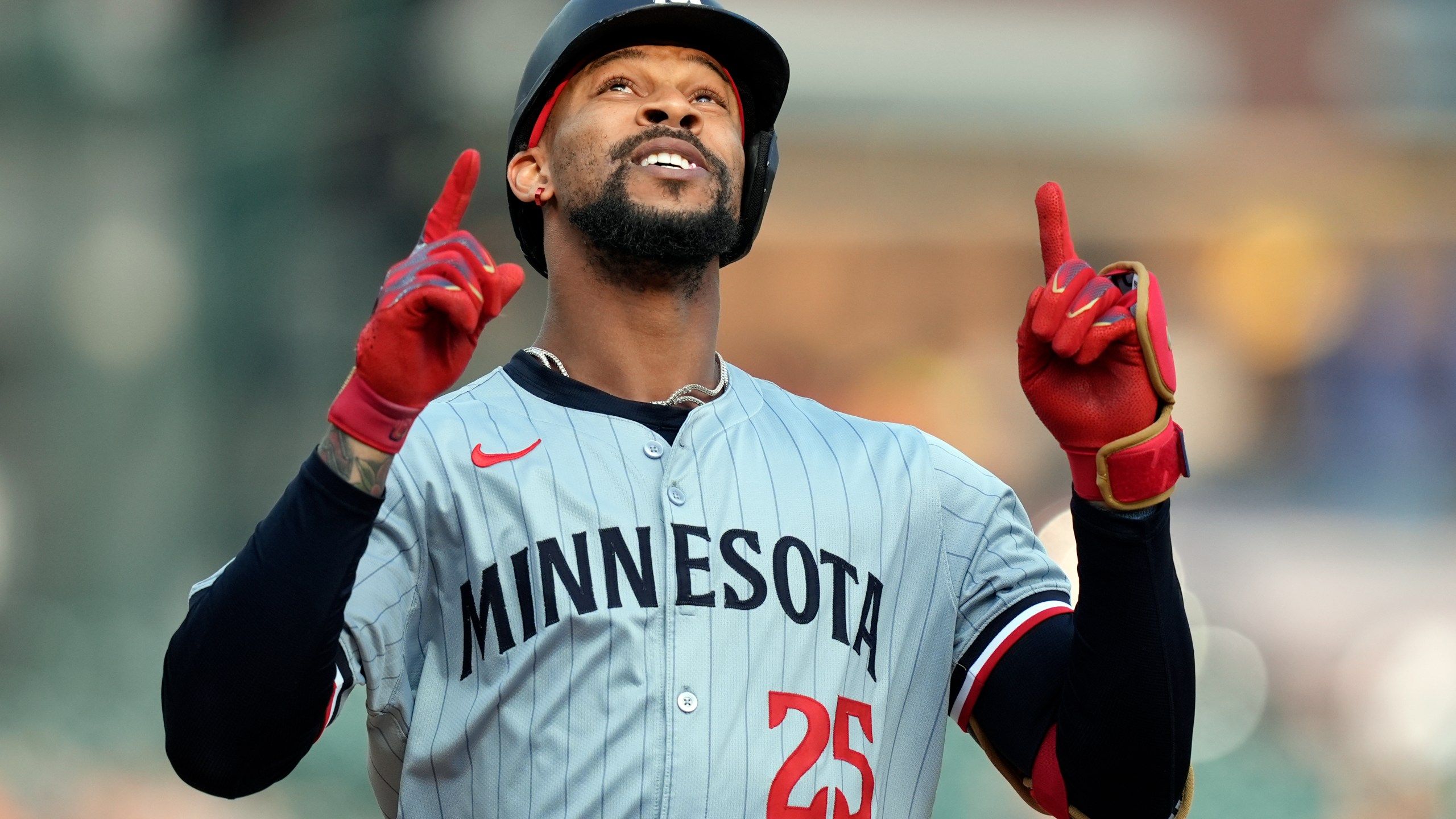 2560x1440 Byron Buxton Homers And Doubles To Lead Twins To 9 3 Win Over Tigers