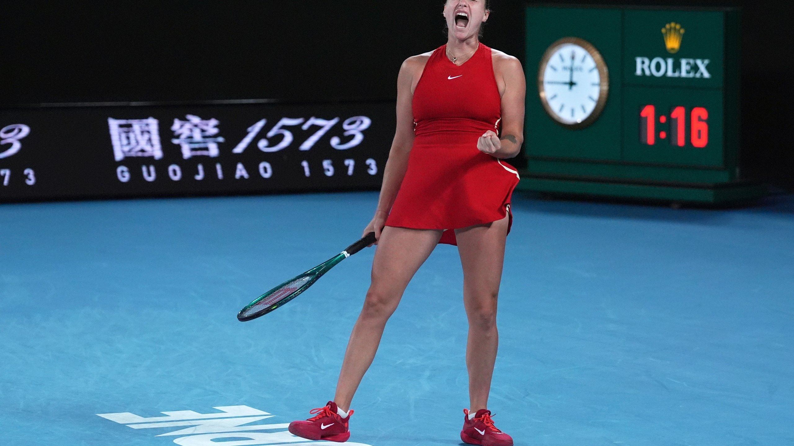 2560x1440 Aryna Sabalenka Wins Second Straight Australian Open Title, Beating Zheng Qinwen 6 6 2