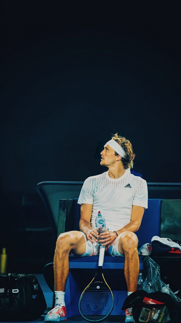 736x1310 Alexander Zverev