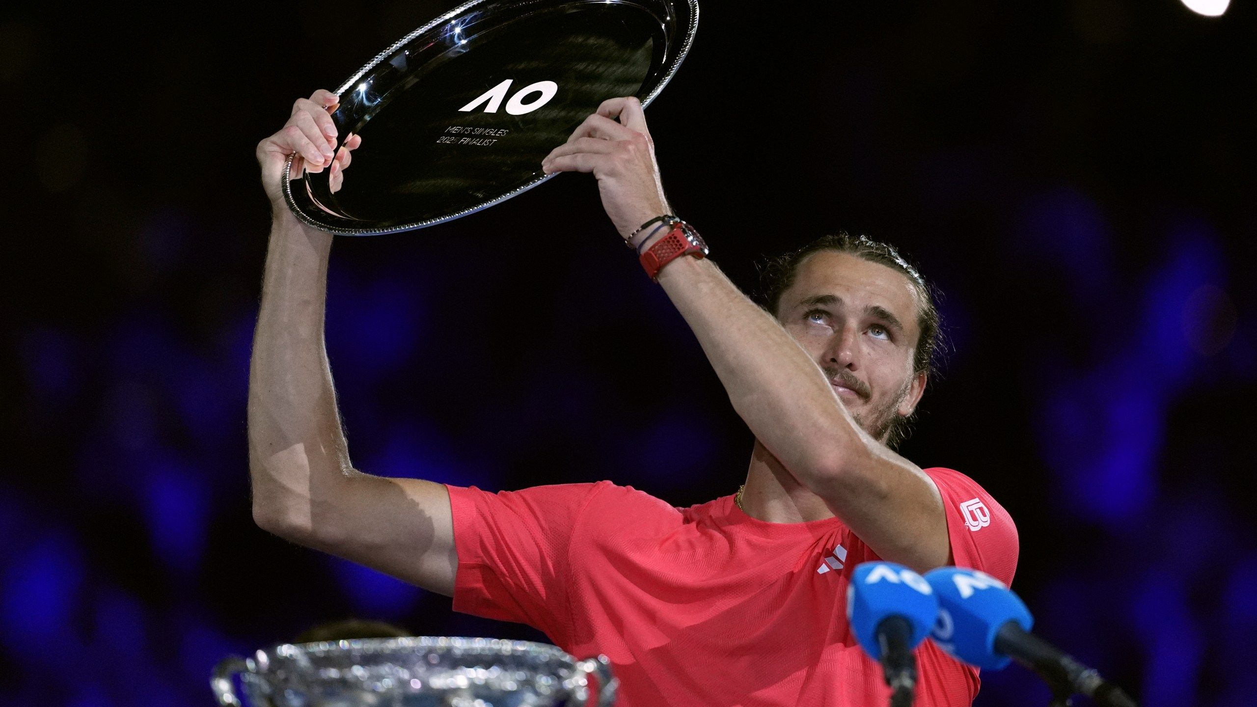2560x1440 Australian Open: Alexander Zverev loses a third Grand Slam final, this time to Jannik Sinner