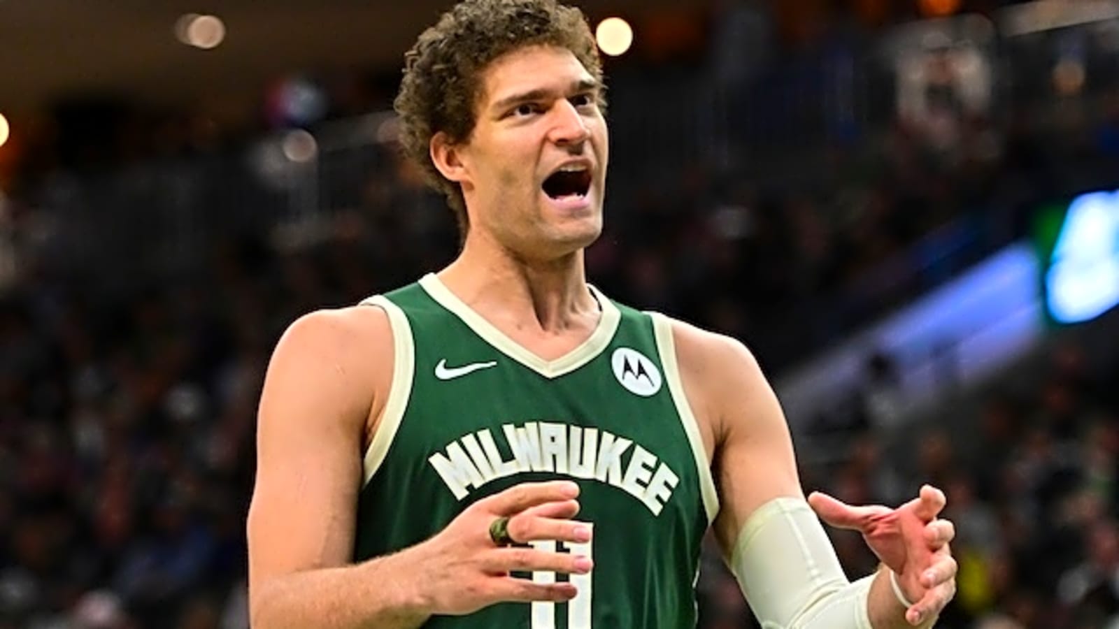 1600x900 Free Agent Brook Lopez Expected To Leave Bucks