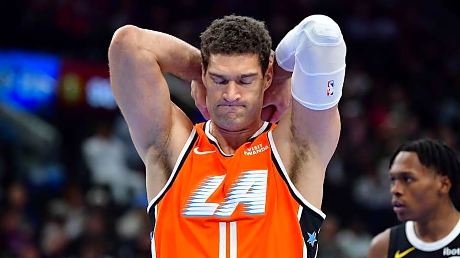 1600x900 Clippers' Brook Lopez Problem Shouldn't Go Unnoticed