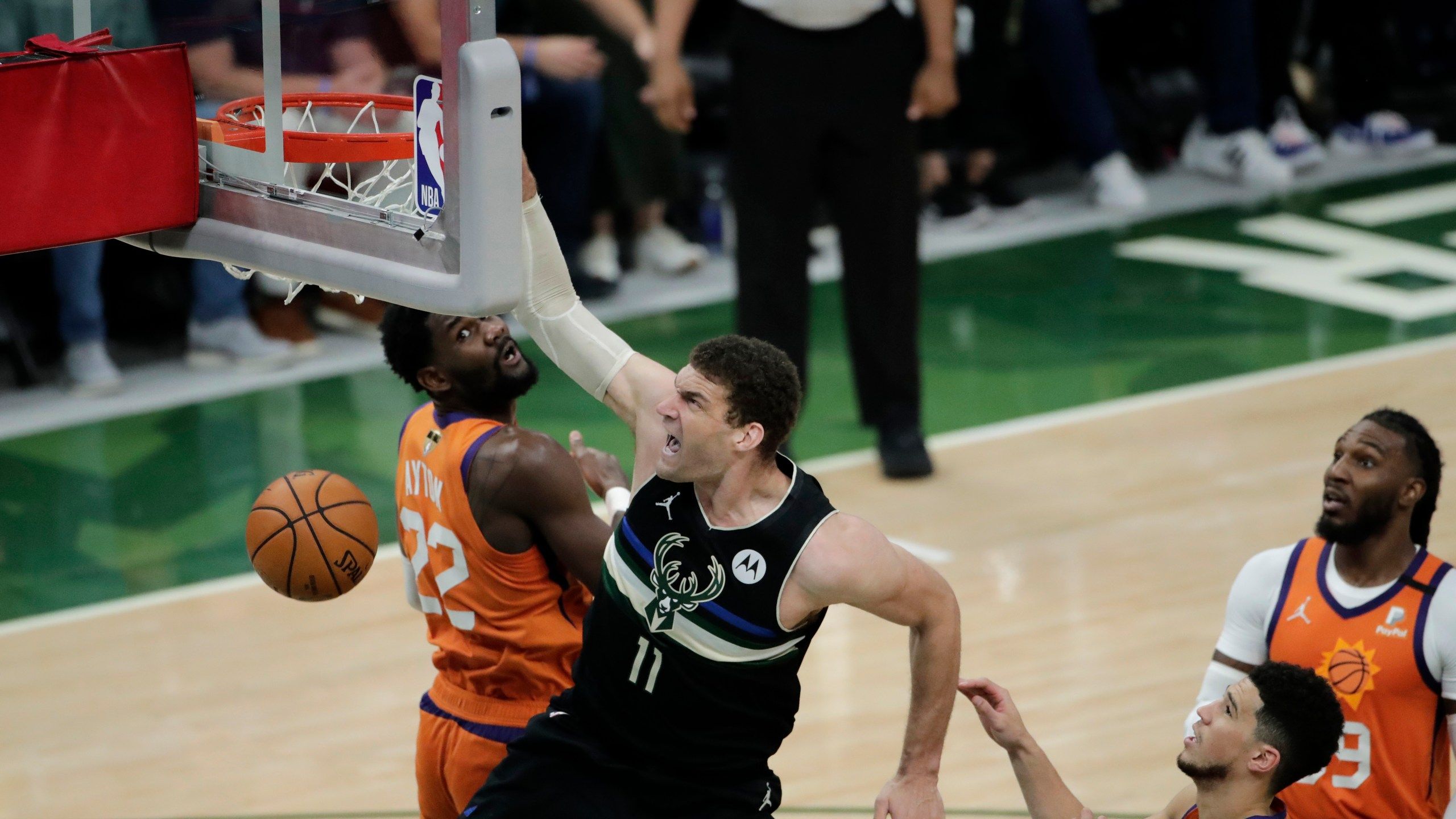 2560x1440 San Joaquin Memorial alum Lopez wins NBA title, Giannis celebrates with his Fresno family. CBS47 and KSEE24. News from YourCentralValley.com, Fresno CA