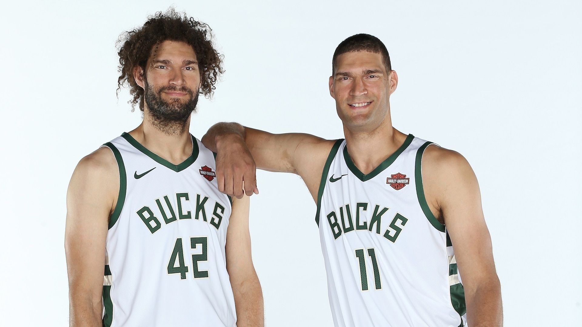 1920x1080 Lopez twins at center of NBA revolution