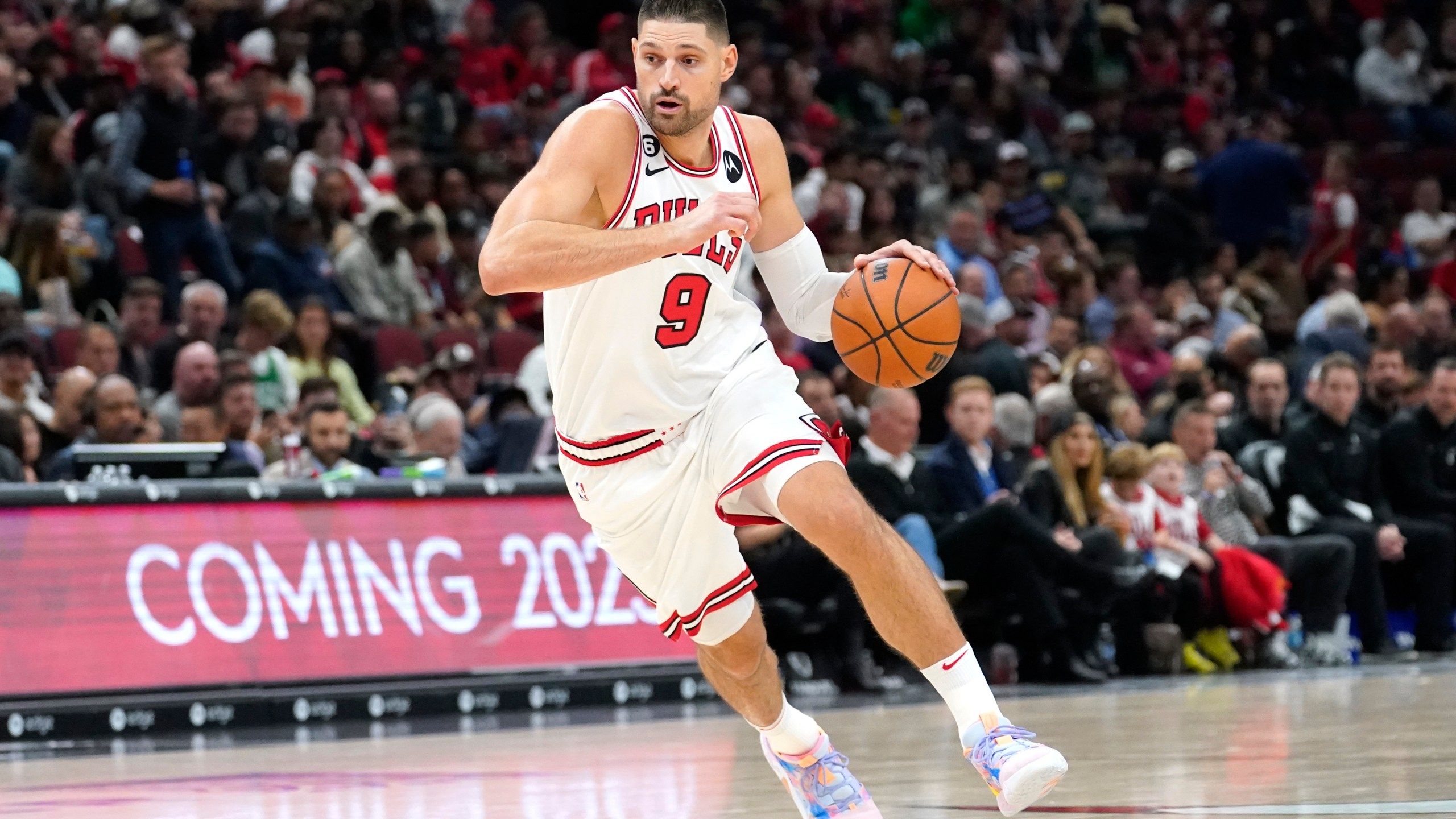 2560x1440 On his birthday, Nikola Vucevic has a rare night for the Bulls