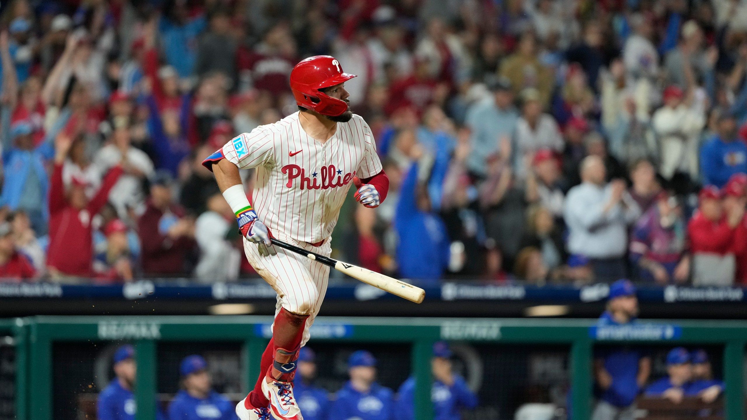 2560x1440 Kyle Schwarber, once a Chicago Cubs postseason hero, celebrates division title with Phillies after win over former team