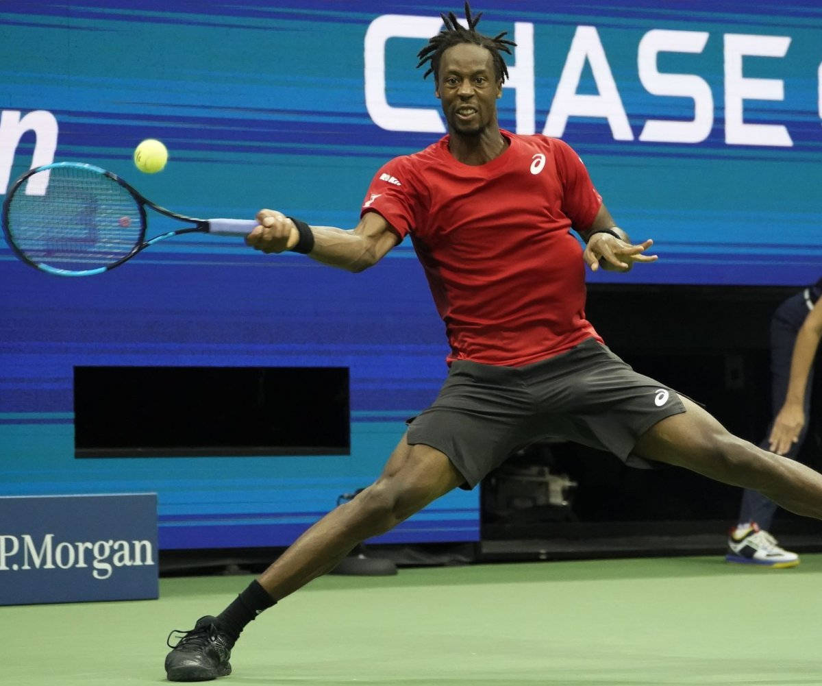 1200x1001 Download Gael Monfils demonstrating his agility on the tennis court Wallpaper