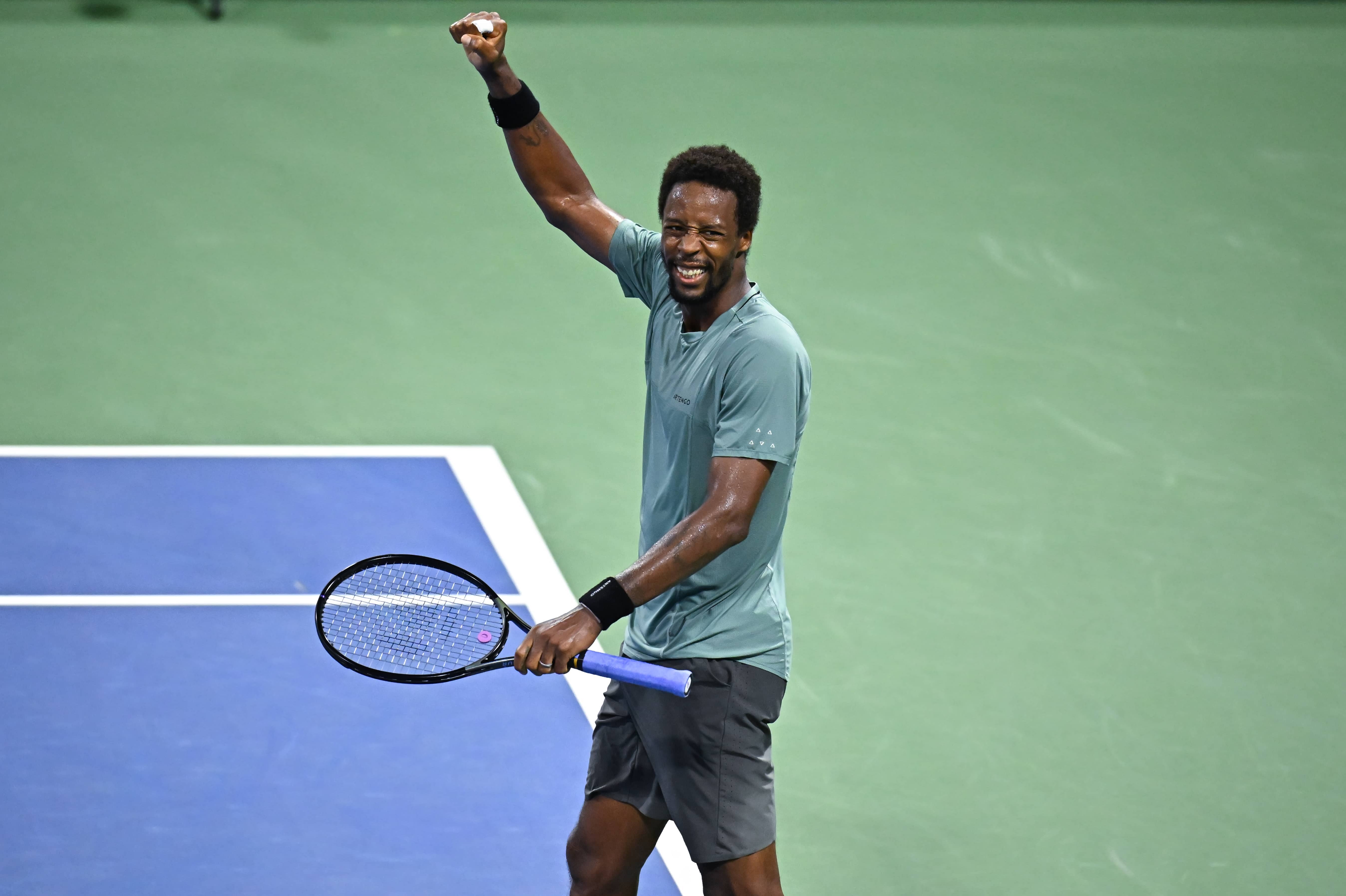 5392x3592 Ga&;l Monfils to play his final season. News Article