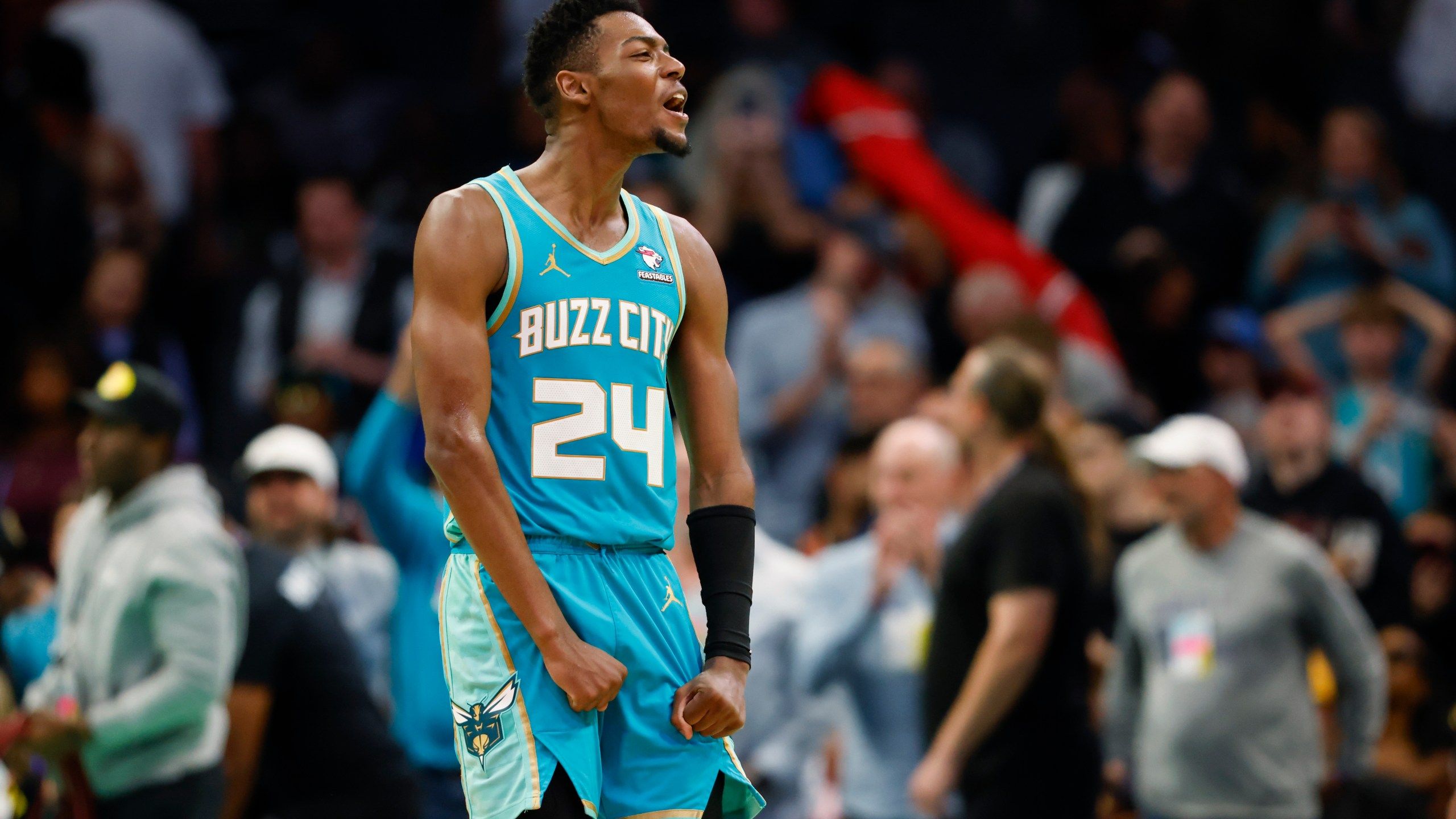 2560x1440 Brandon Miller scores 31 points, Charlotte Hornets beat Cleveland Cavaliers