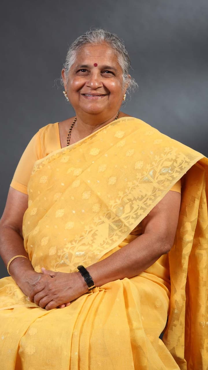 720x1280 Meet Sudha Murty, the first woman to receive Global Indian Award. Meet Sudha Murty The First Woman Recipient Of The Global Indian Award Infosys Iwh