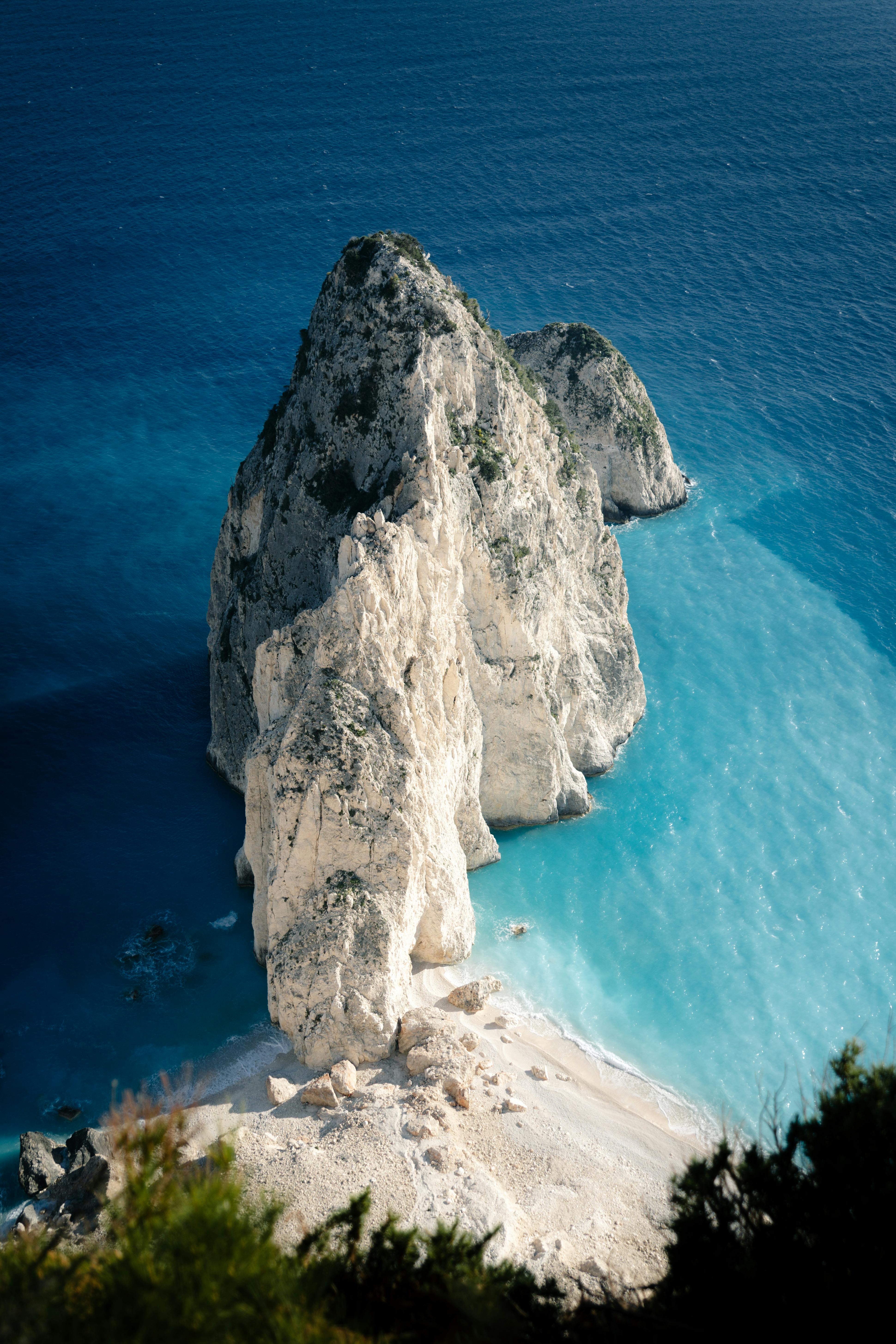 3880x5820 Rock Formation on Sea Shore in Greece · Free