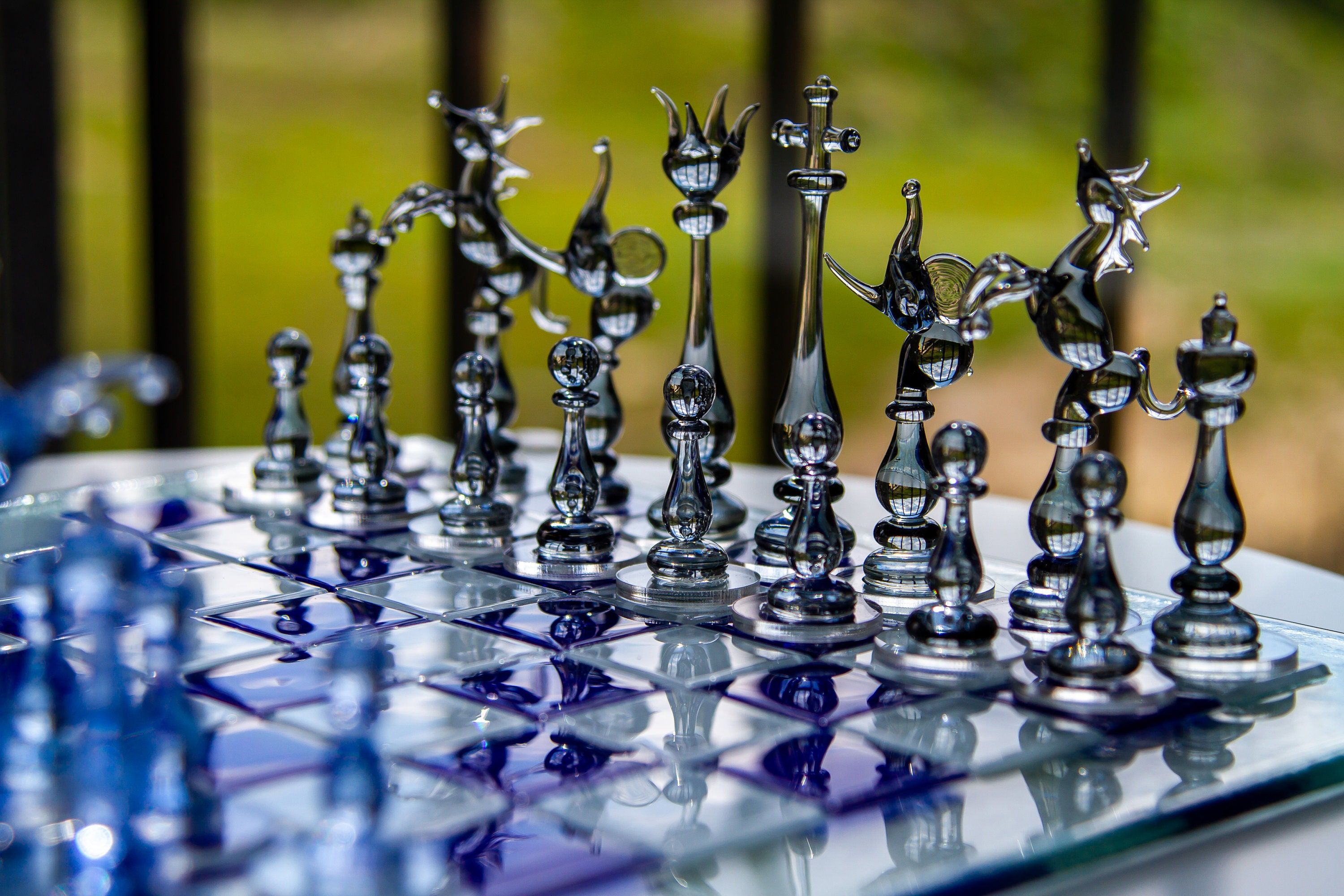 3000x2000 Handmade Murano Glass Chess Set: Black & Blue Glass Board Game