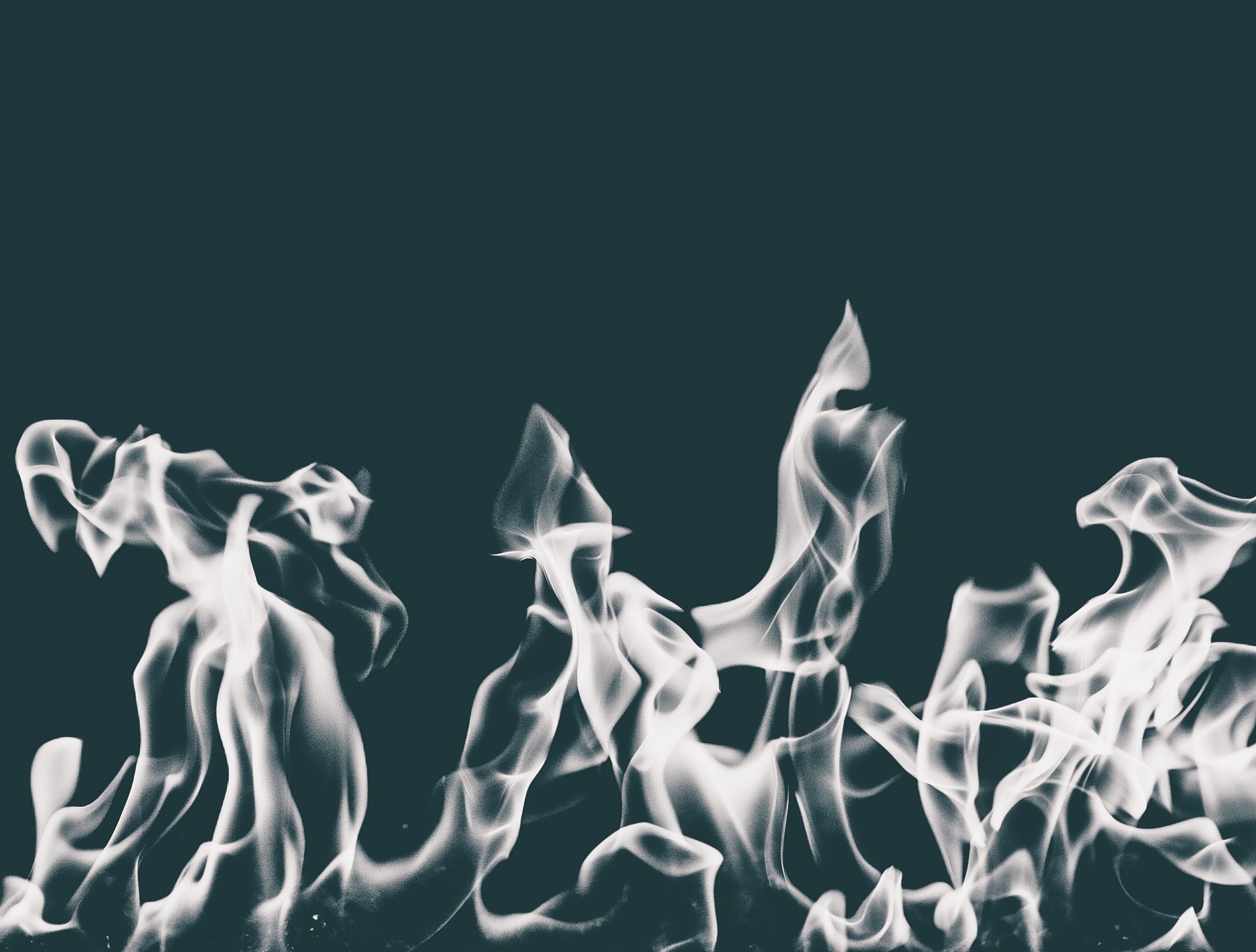 2531x1920 White Flame Wallpaper