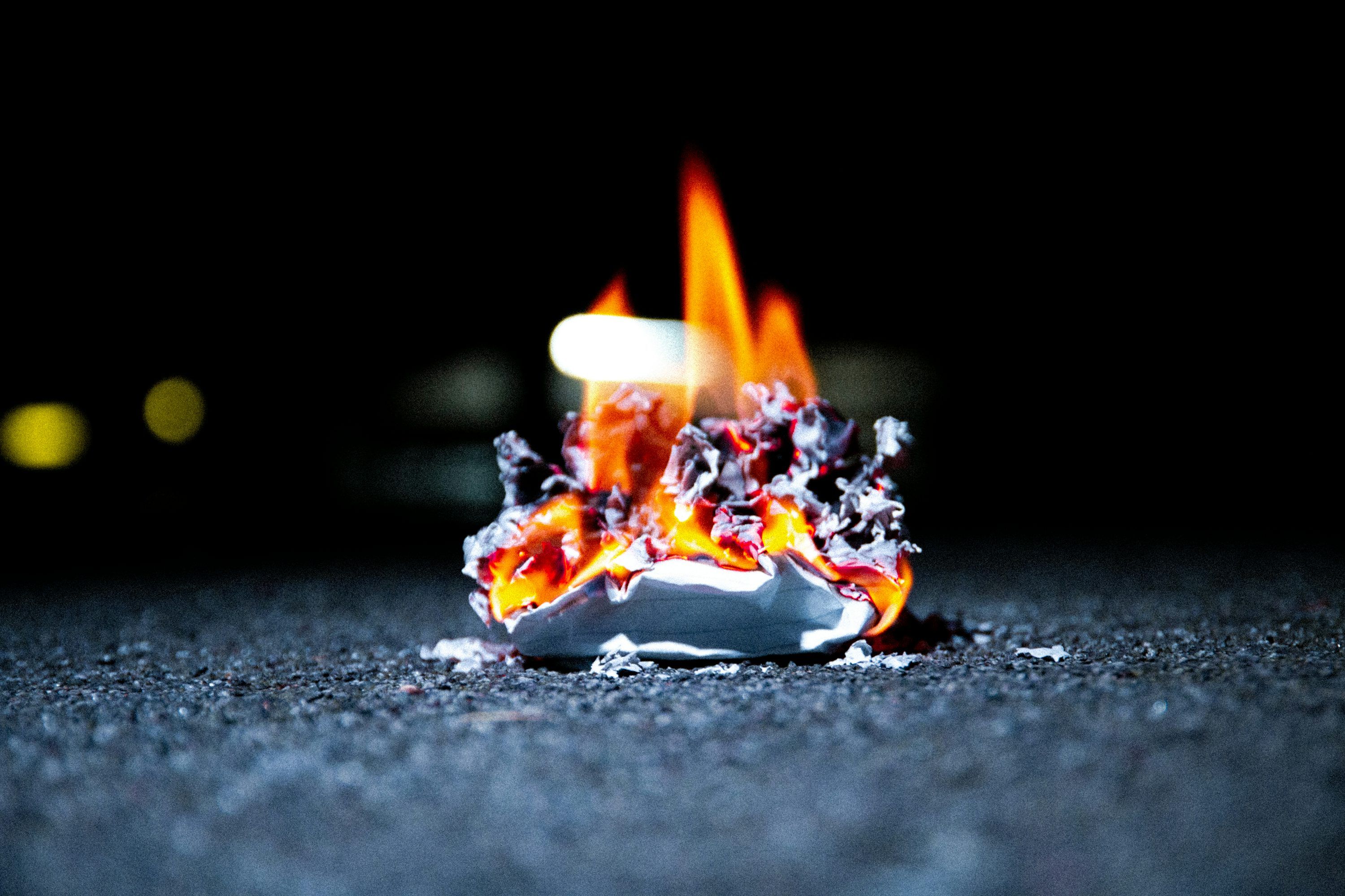 3000x2000 Burning white paper photo