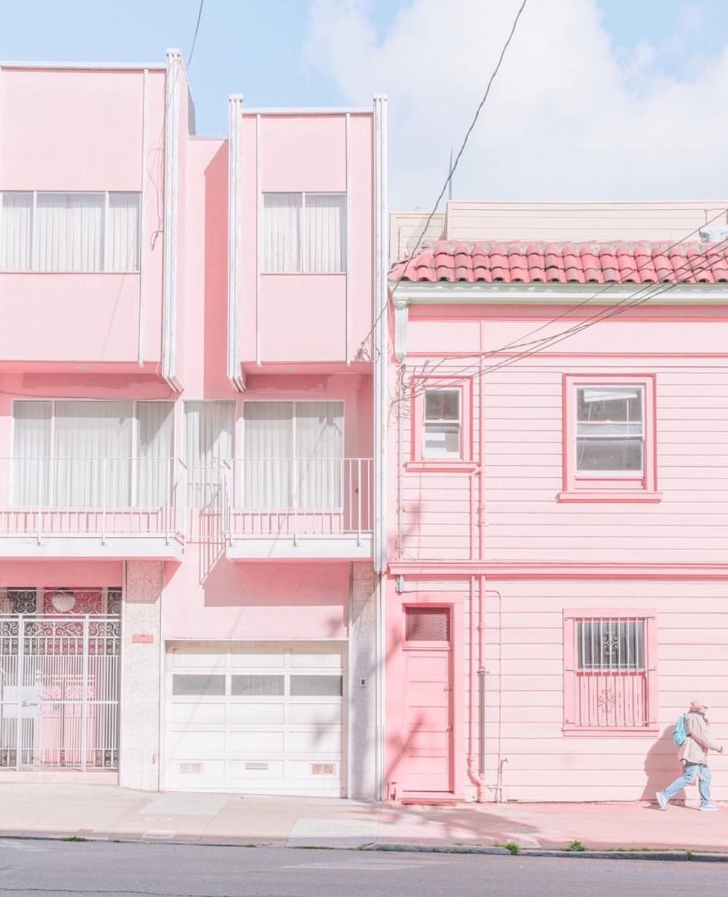 1039x1280 Pink House Wallpaper