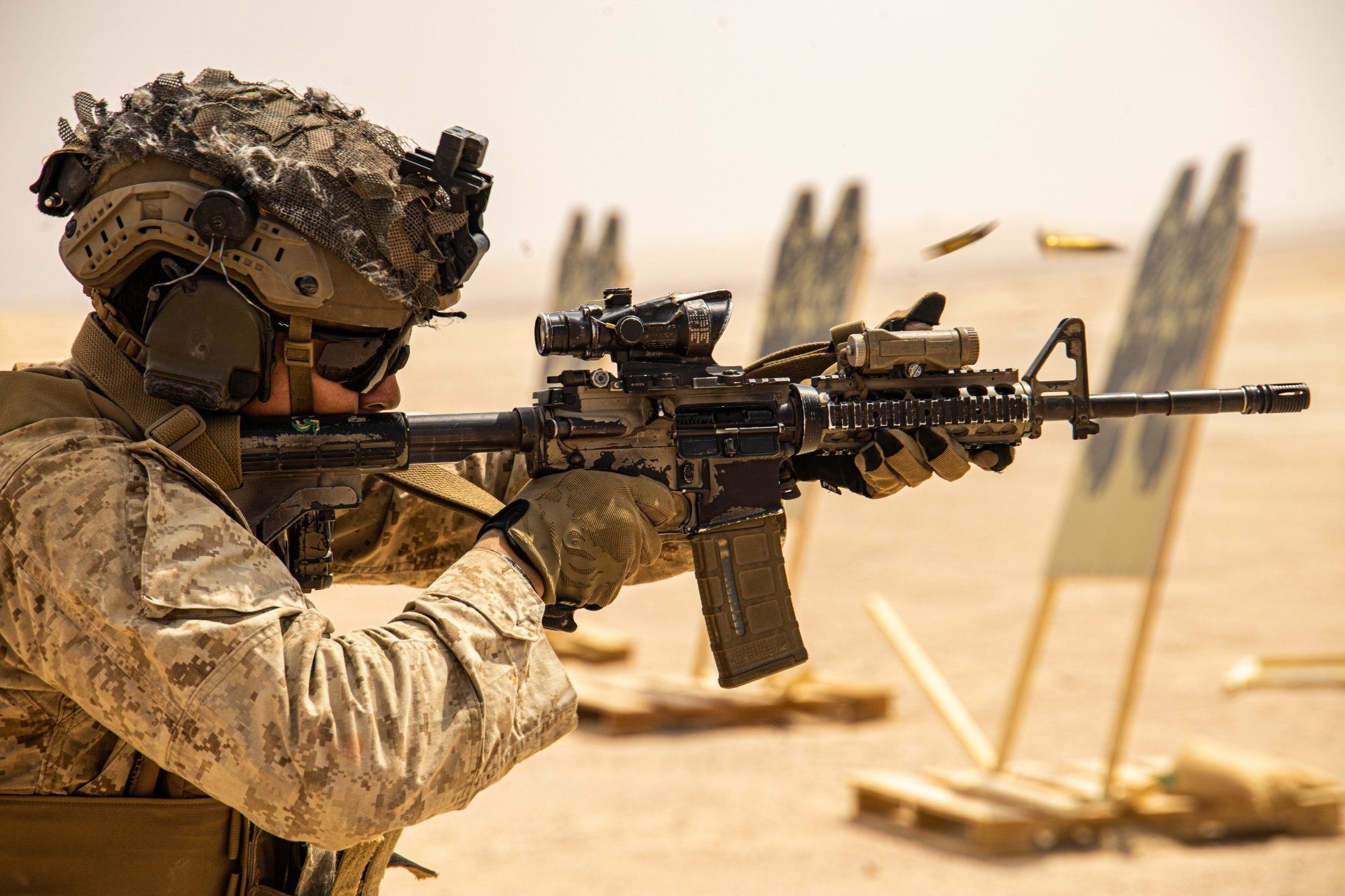 1920x1280 Elite Soldier in ActionK Ultra HD Military Wallpaper