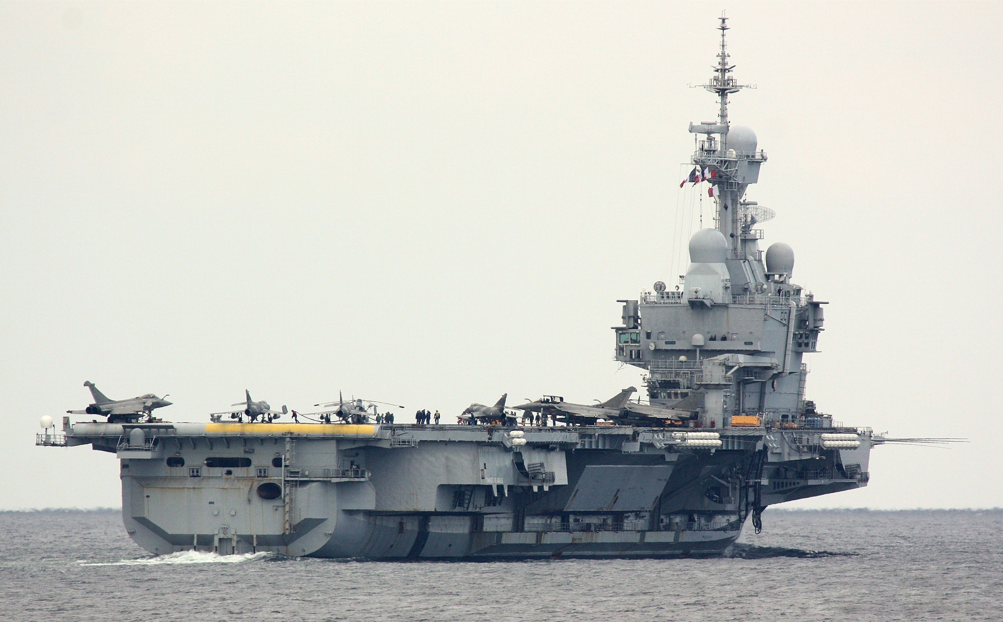 3942x2448 French Carrier Charles de Gaulle (R91)