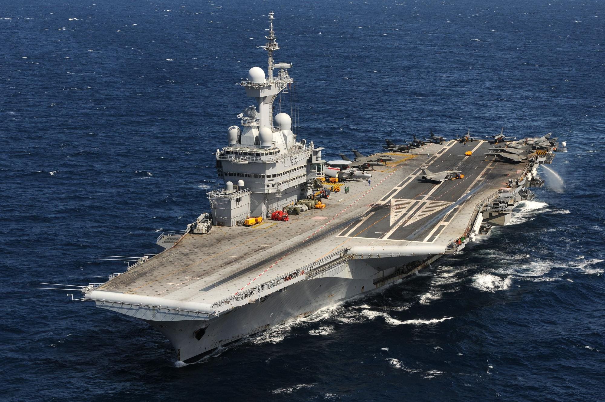 2000x1328 French Aircraft Carrier Charles De Gaulle (R91) Phone Wallpaper: Free 4K & HD Downloads