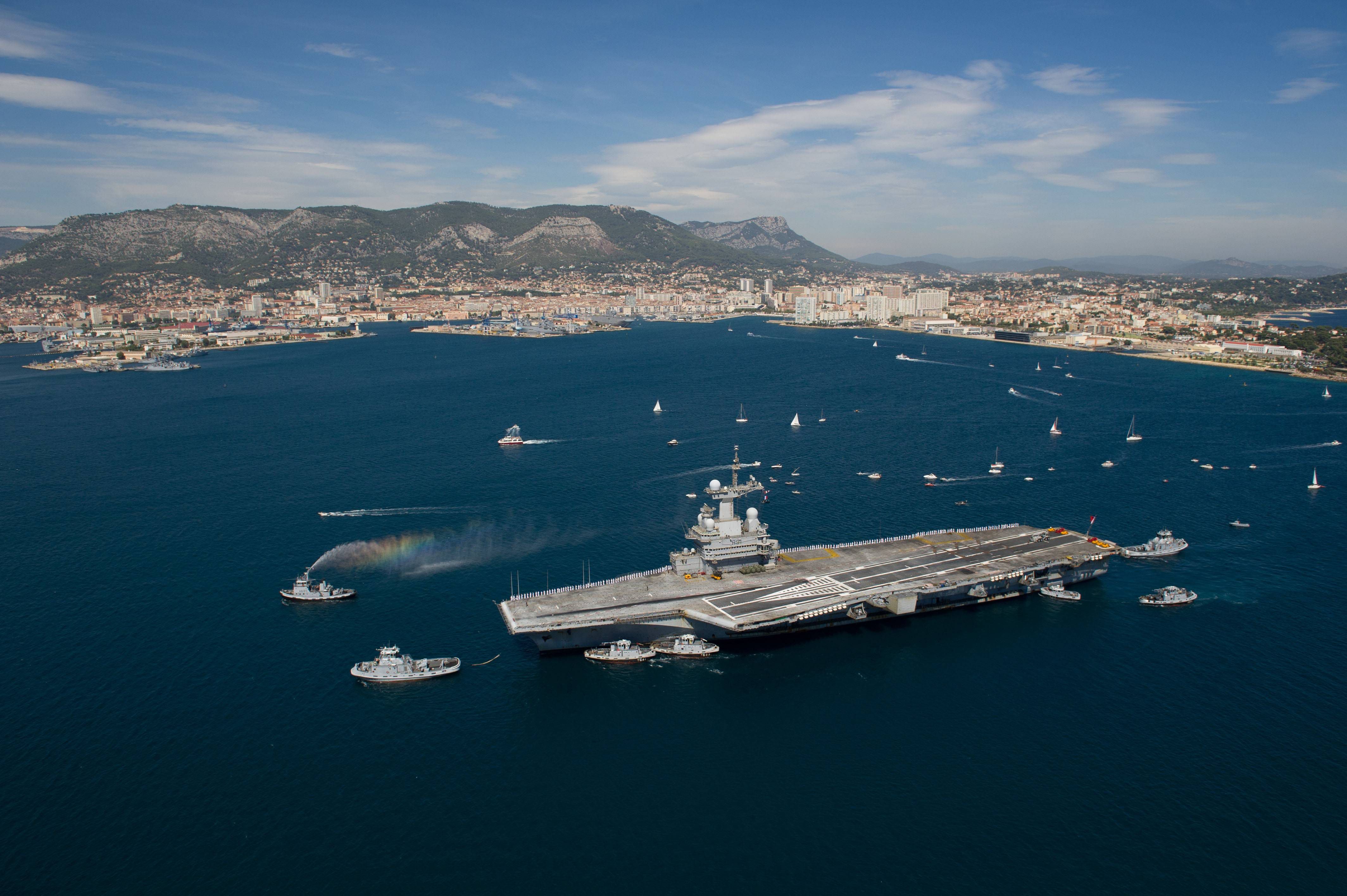 4256x2832 French Carrier Charles de Gaulle (R91)