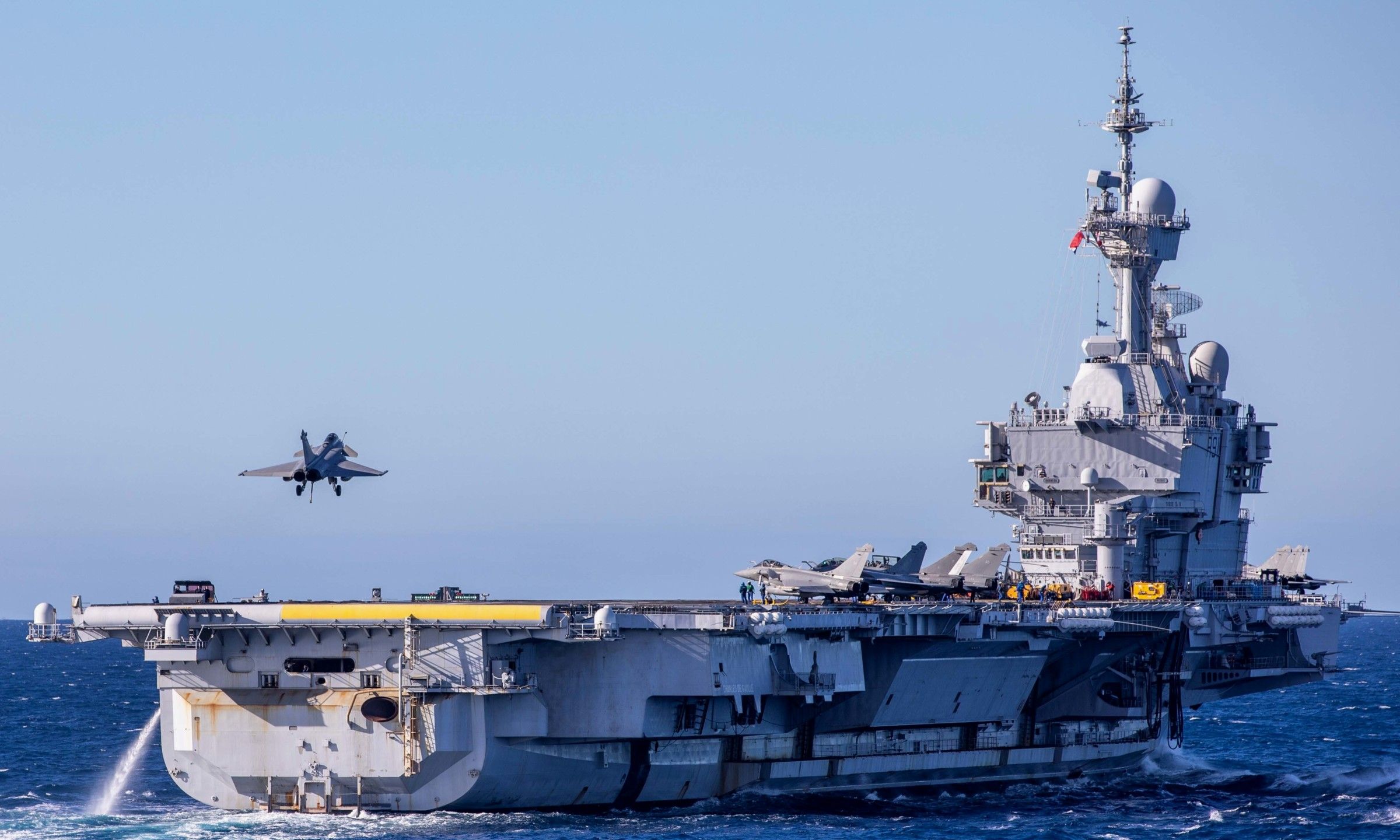 2400x1440 FS Charles De Gaulle R 91 Aircraft Carrier French Navy Marine Nationale