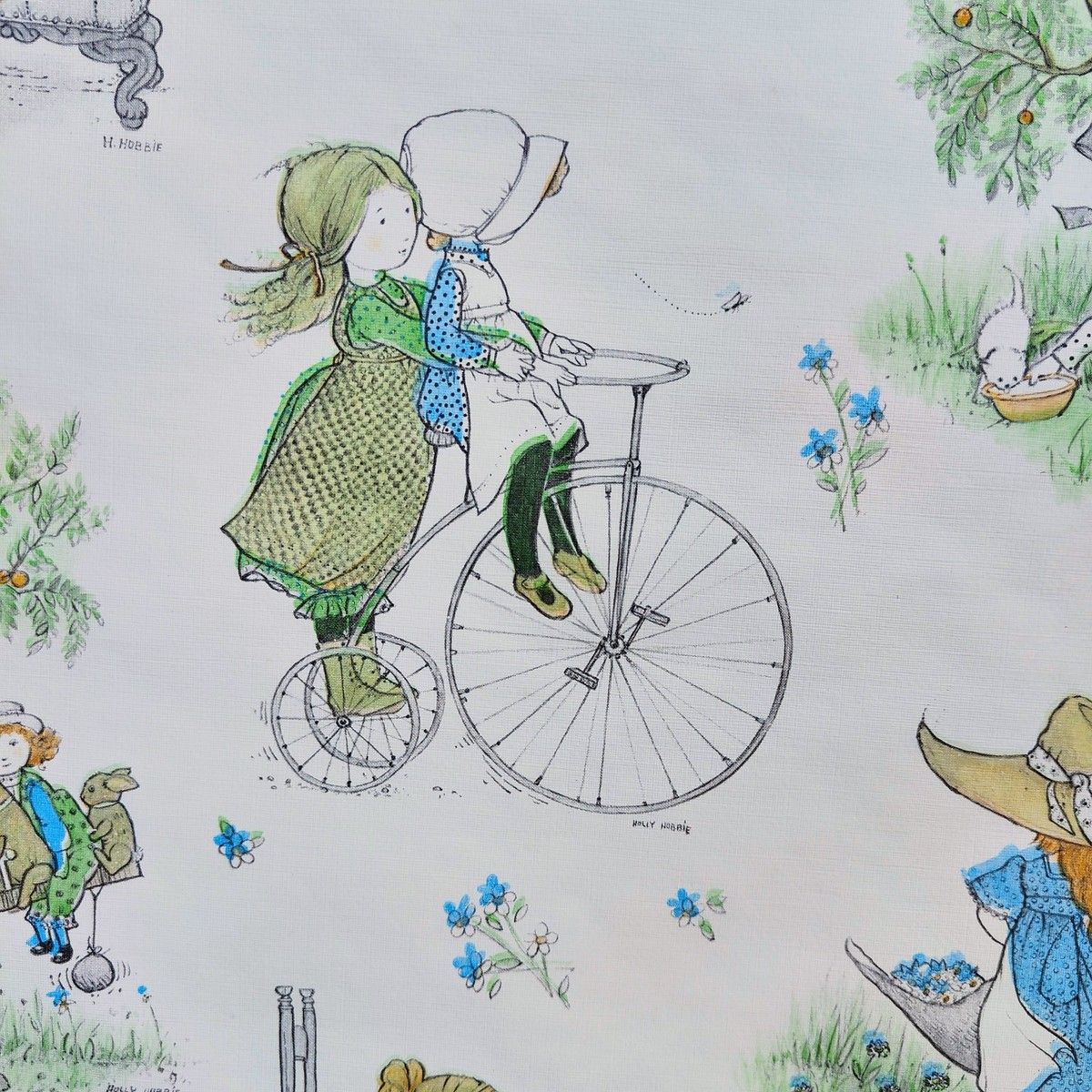 1200x1200 Vintage Holly Hobbie 1970s Vinyl Wallpaper Roll 200 X 24 American Greeetings