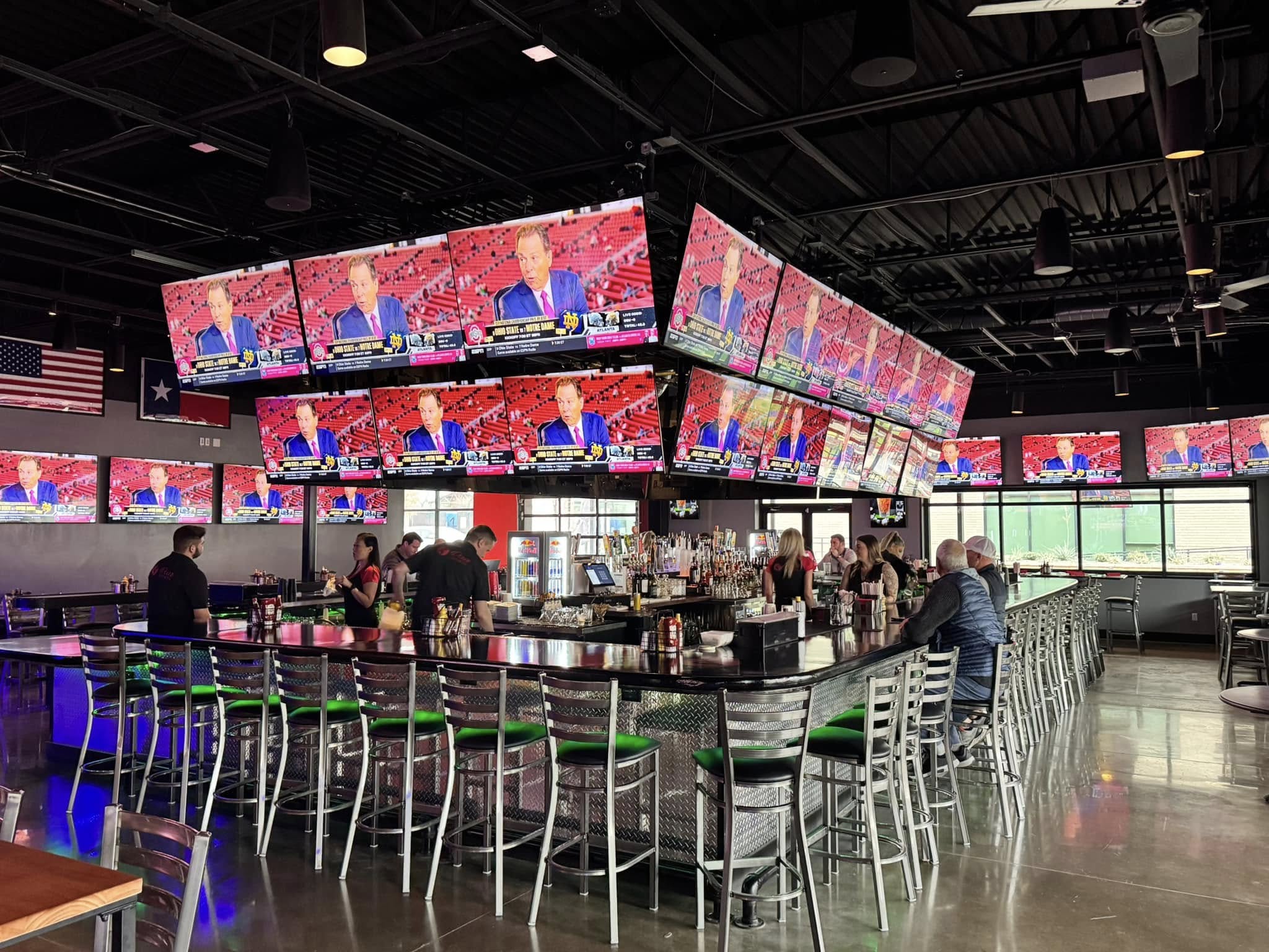 2048x1536 Pour Sports. Trophy Club, TX