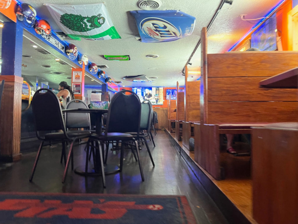 1024x768 A review of Pia's Sports Bar & Grill in Champaign Politely