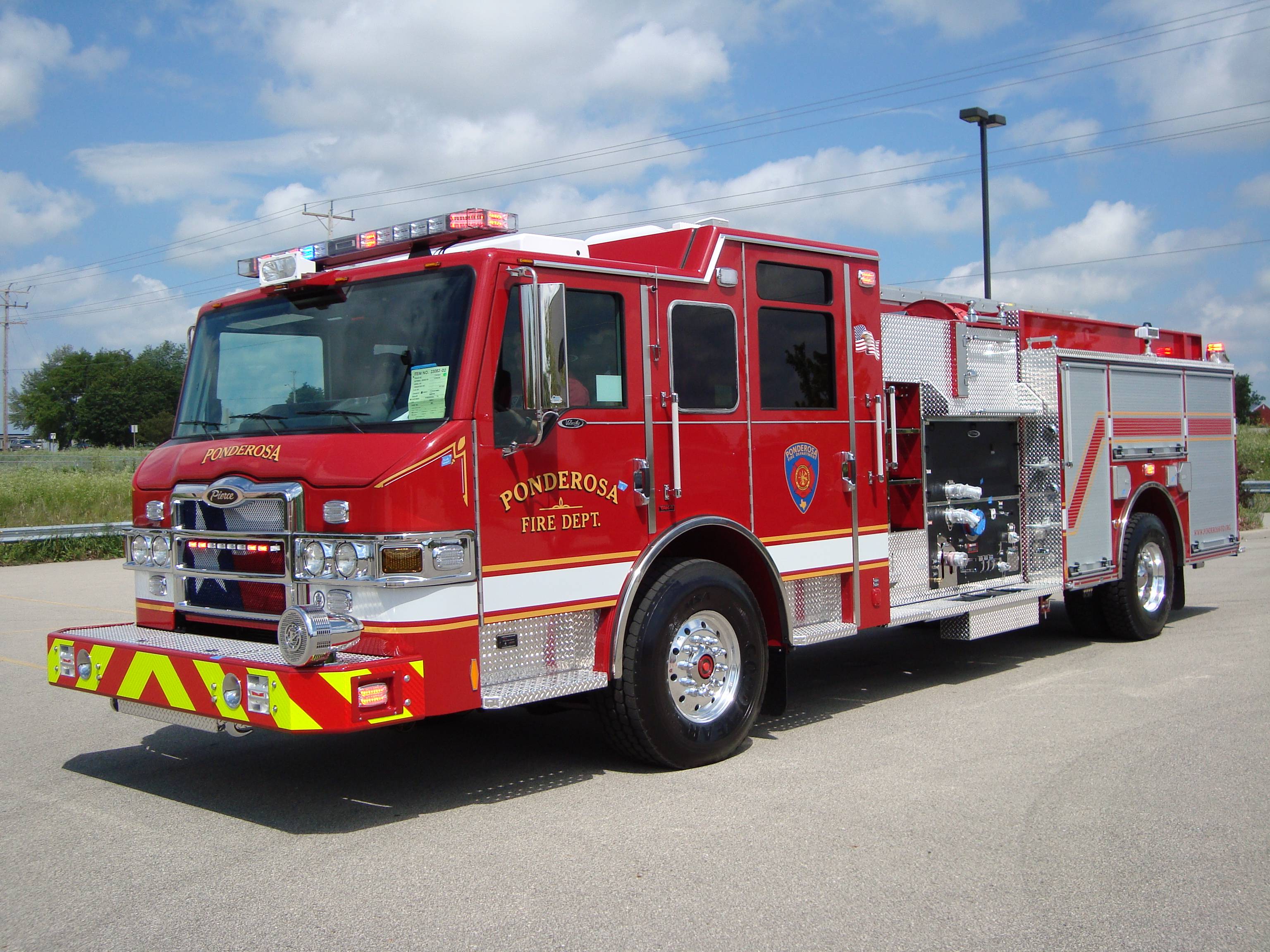 3072x2304 Fire Truck Wallpaper