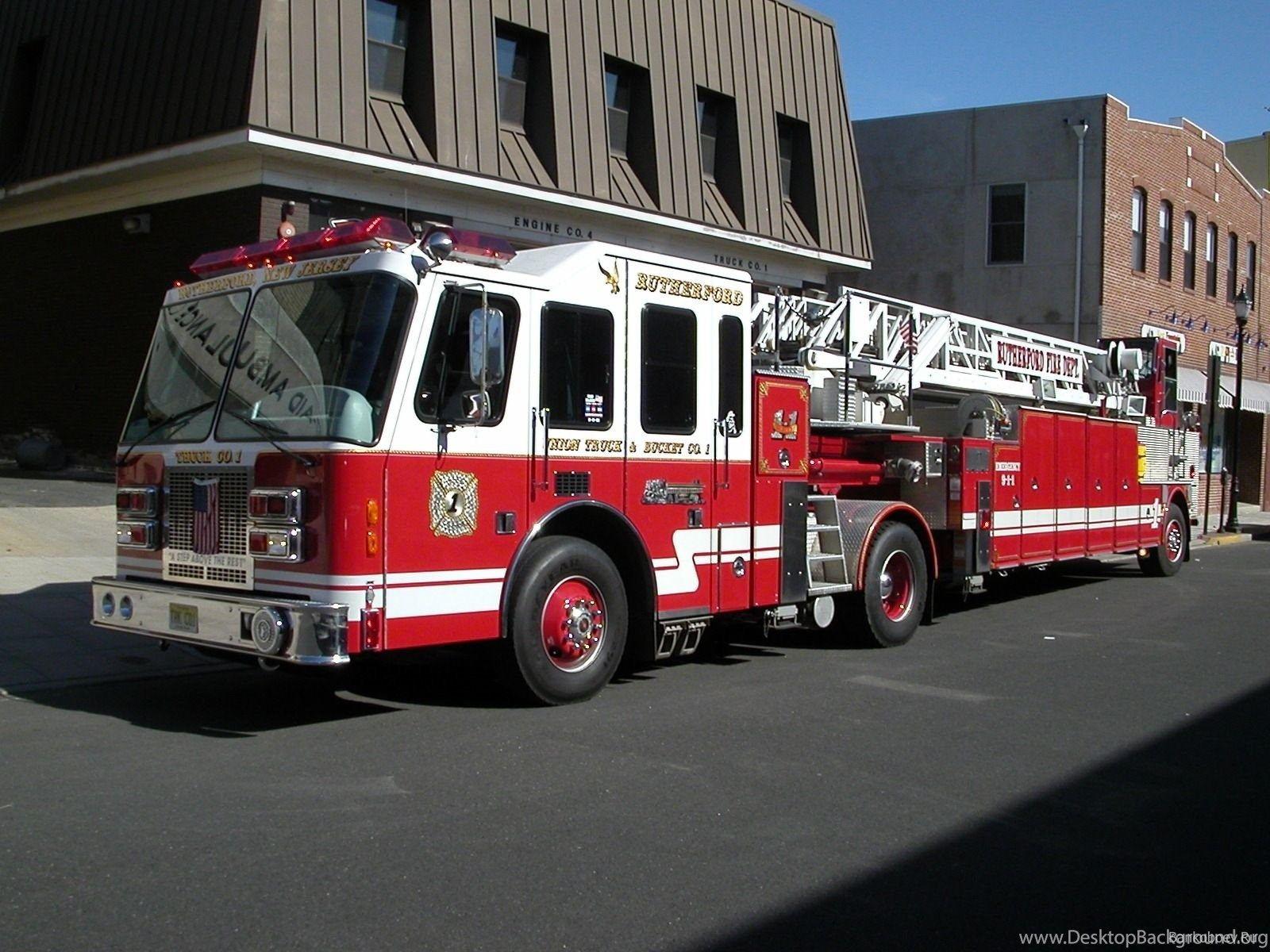 Download Latest HD Wallpapers of  Vehicles Pierce Fire Truck