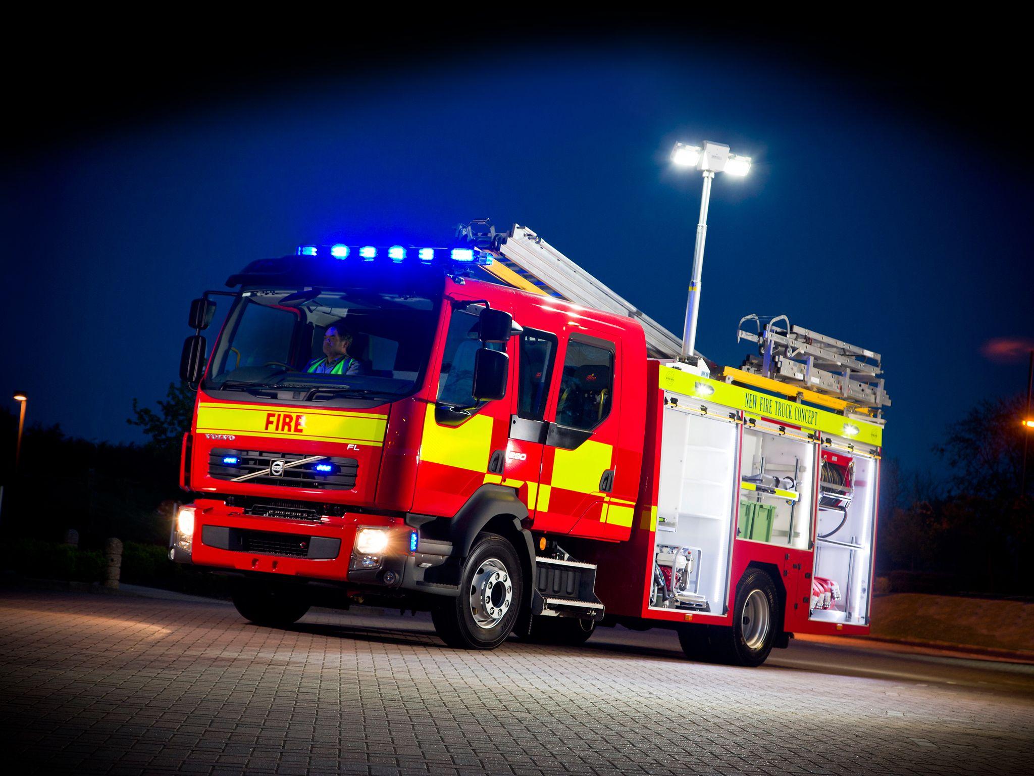 2048x1536 Volvo, Fl l, Gvw, 15 Firetruck, Concept Wallpaper HD