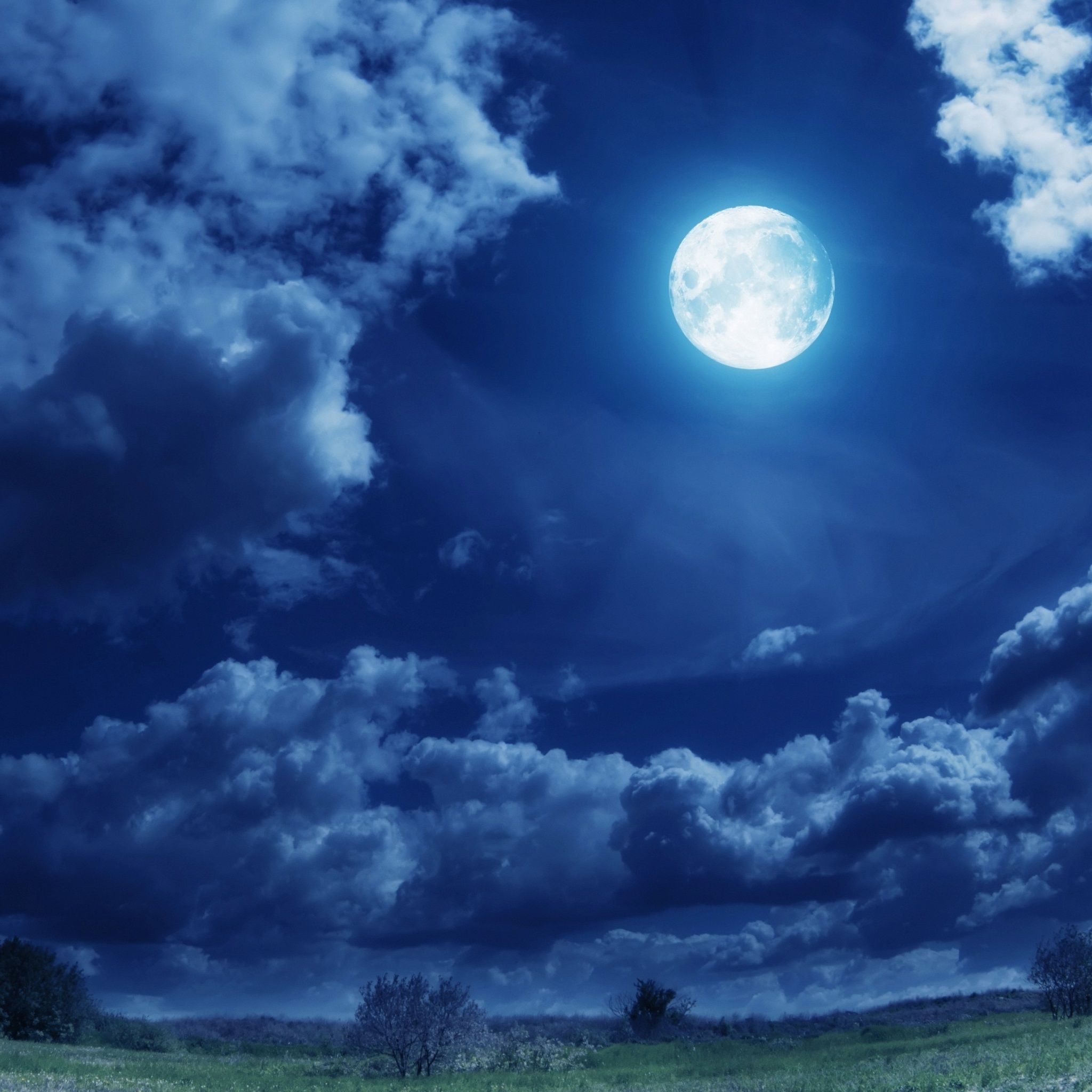 2048x2048 Bright Full Moon / Good
