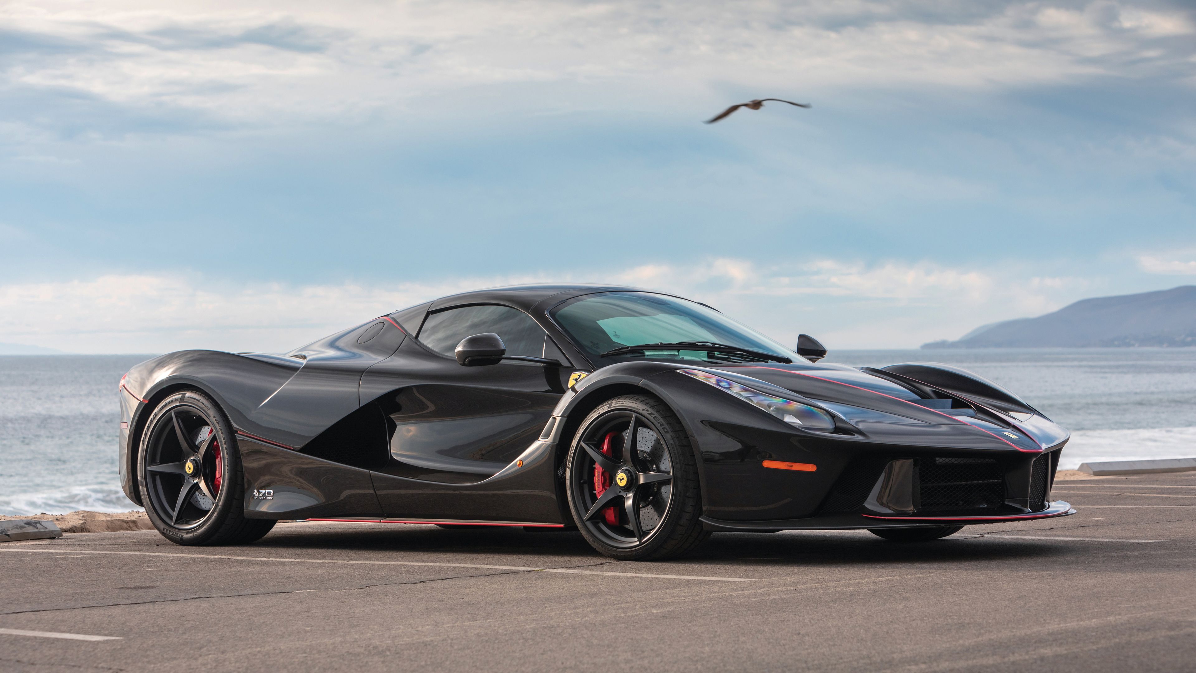 3840x2160 Ferrari LaFerrari Wallpaper