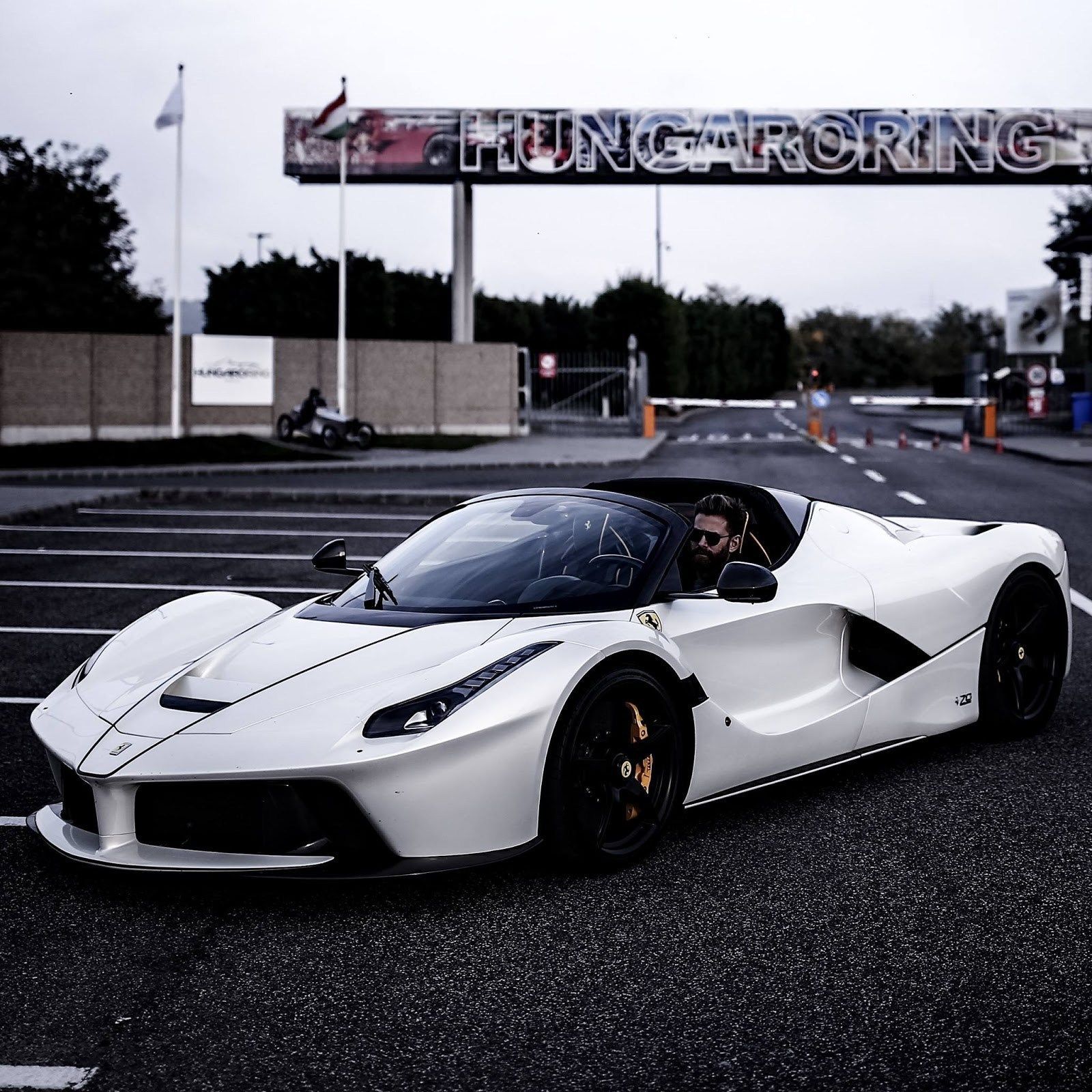 1600x1600 Ferrari LaFerrari White Wallpaper