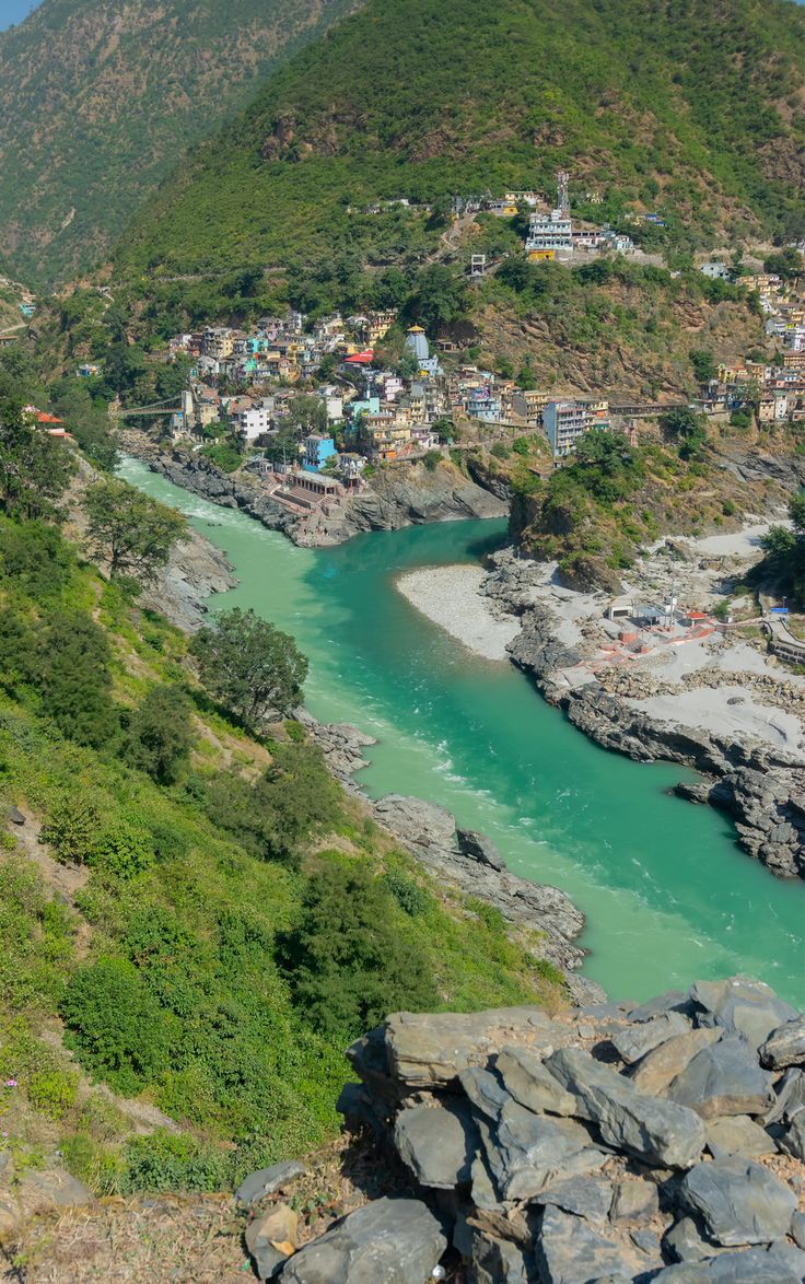736x1174 Ganga yamuna sangam