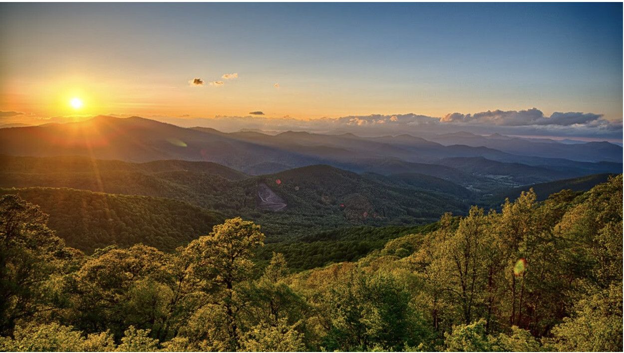 1250x708 Experience a Romantic Asheville Sunset