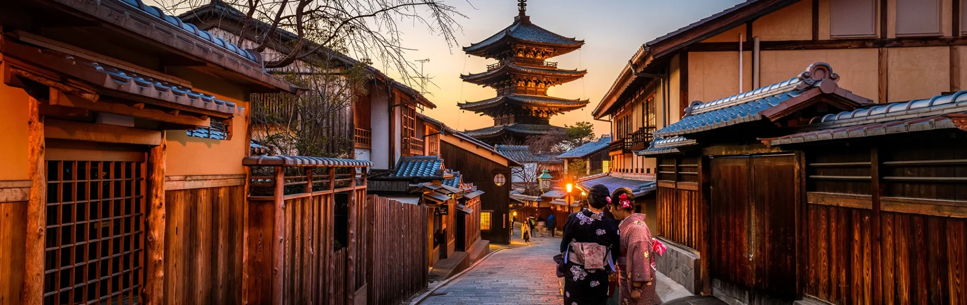 1900x600 Best time to visit Japan from Rome to Japan