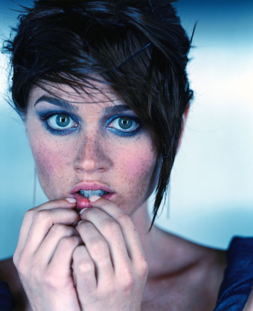 813x1001 Picture of Robin Tunney