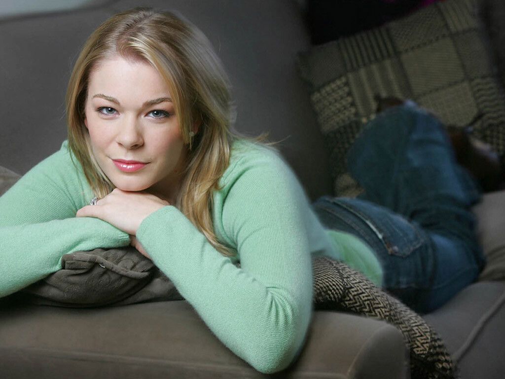 1024x768 LeAnn Rimes 8X10 Glossy Photo Picture LR3