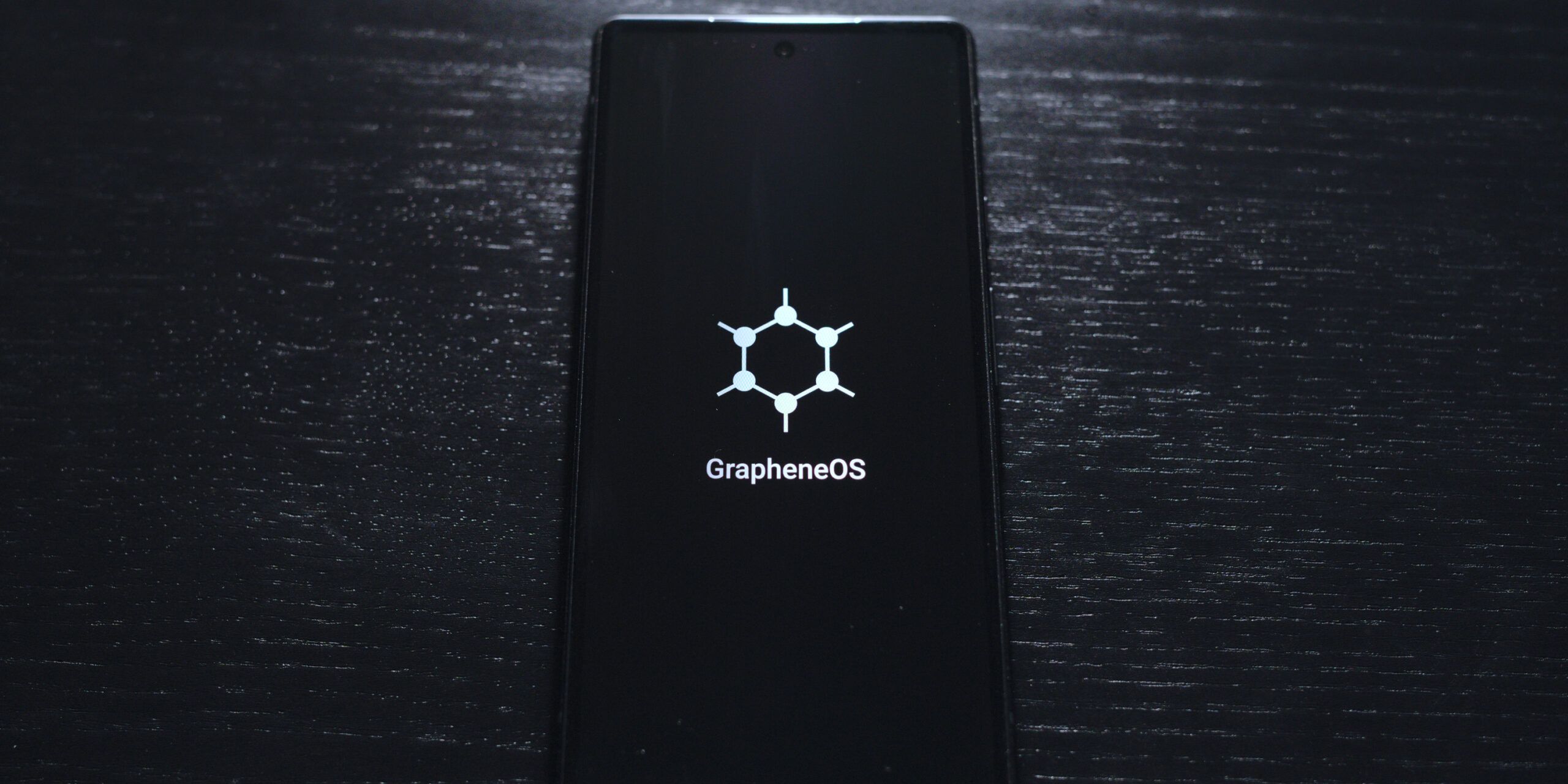 2560x1280 What is GrapheneOS?