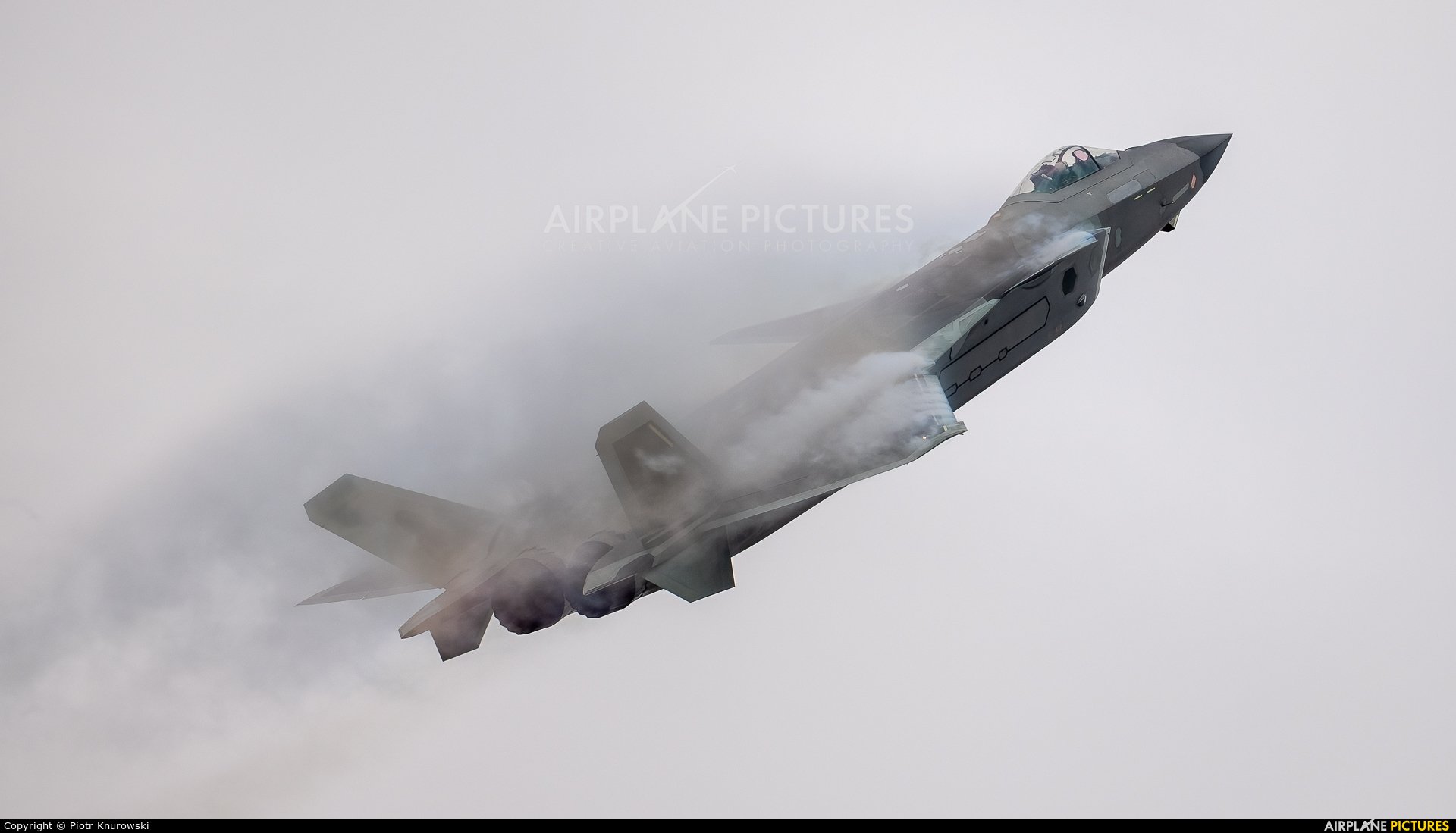 1920x1099 China Force Chengdu J 20 61227 At Zhuhai Jinwan ZUH / ZGSD