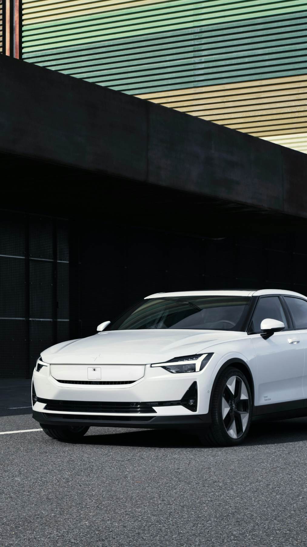1013x1800 Polestar 2