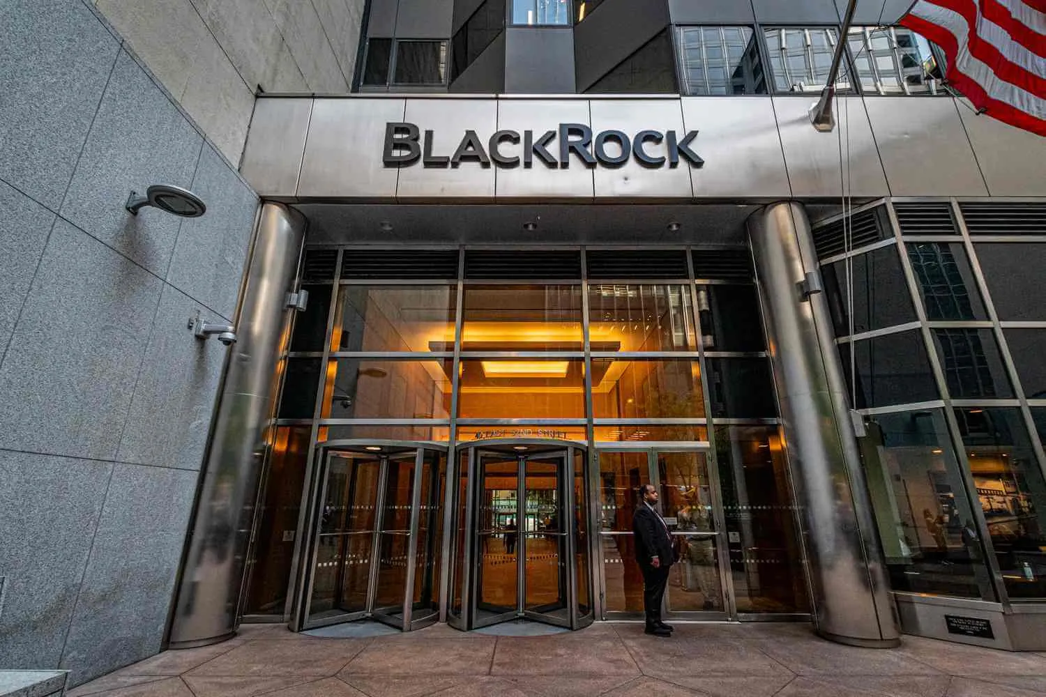 1500x1000 BlackRock restricts withdrawals from private credit fund amid rising outflows